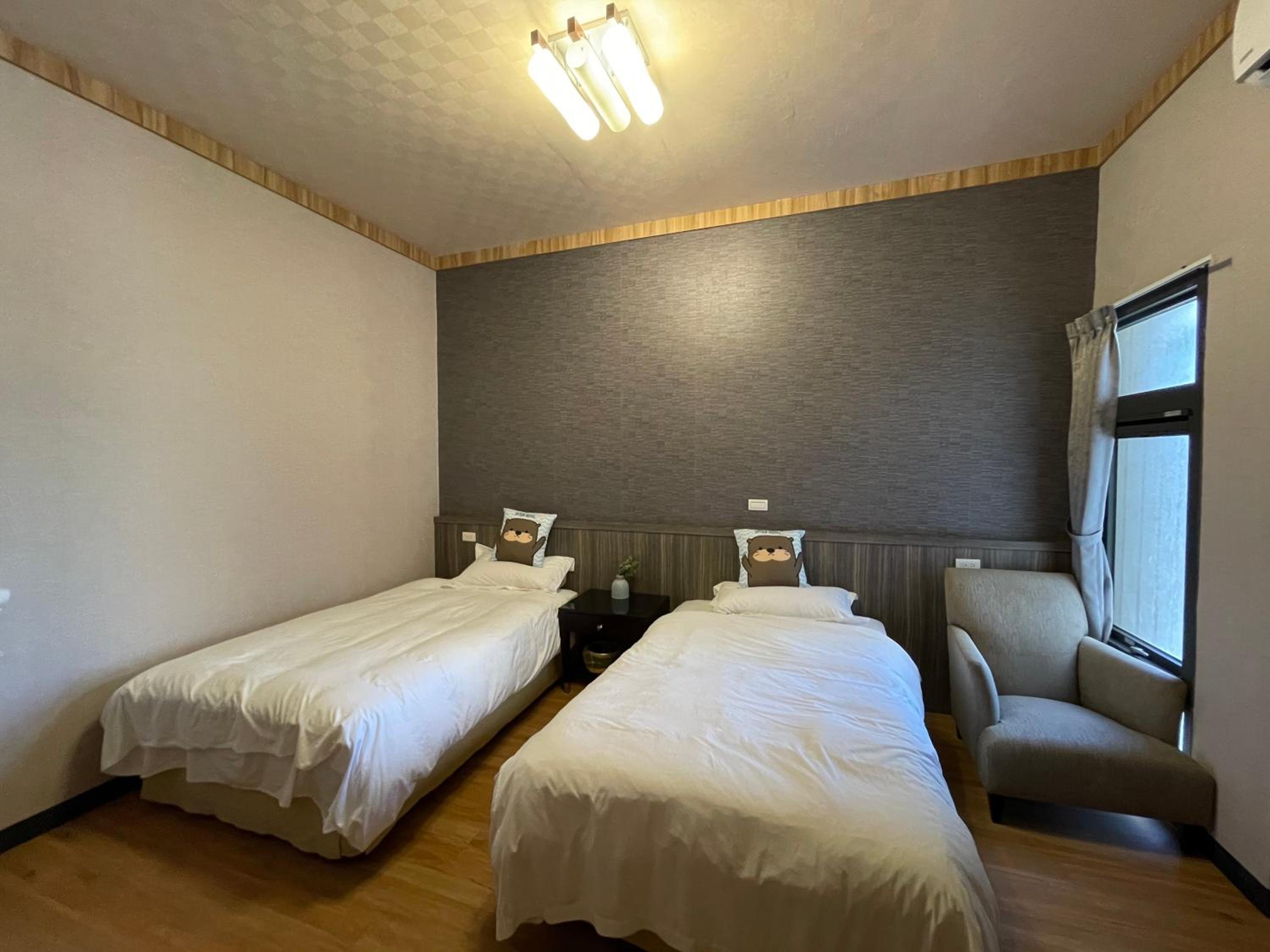 Standard Twin Room photo 2