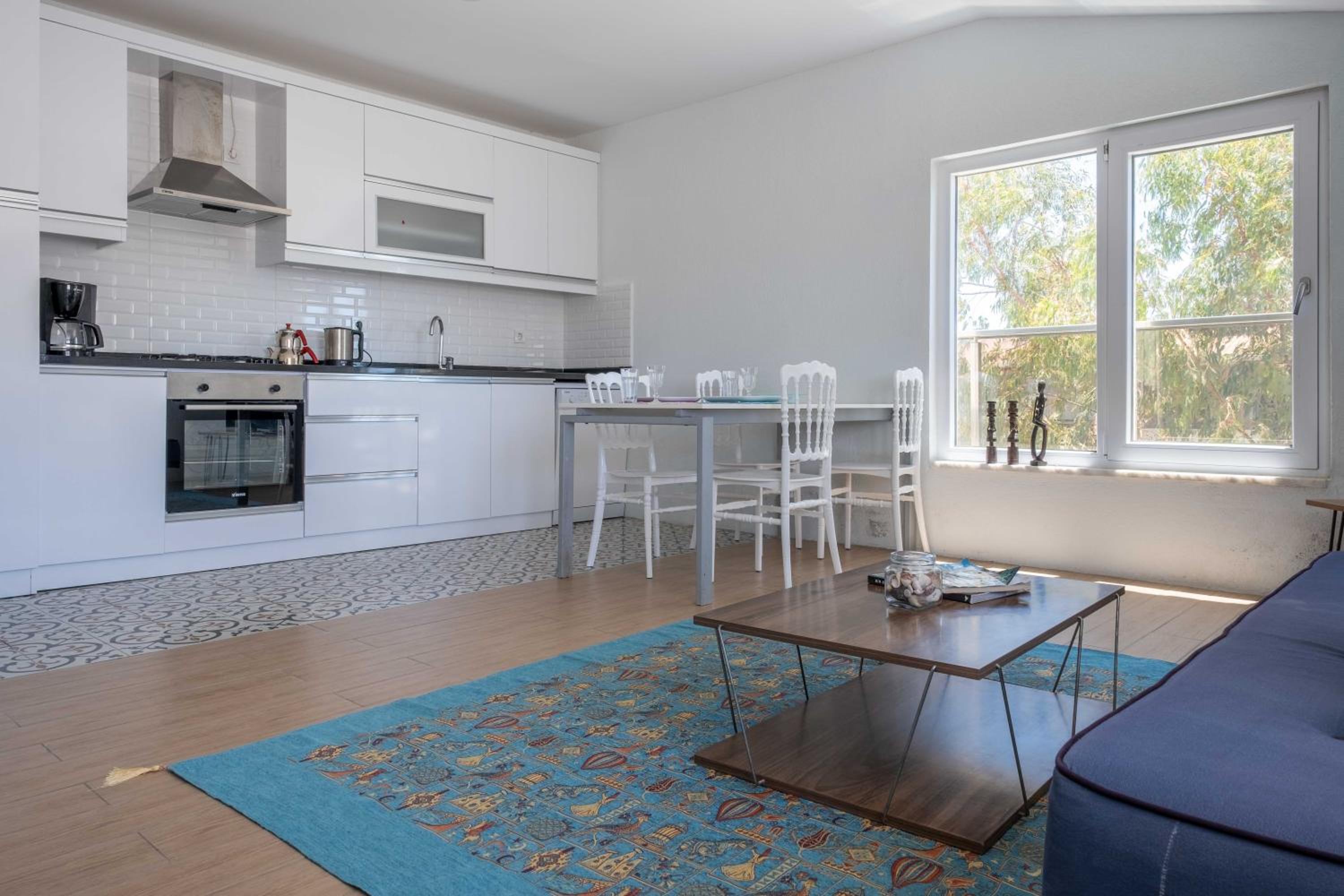 Duplex Apartment thumbnail 6