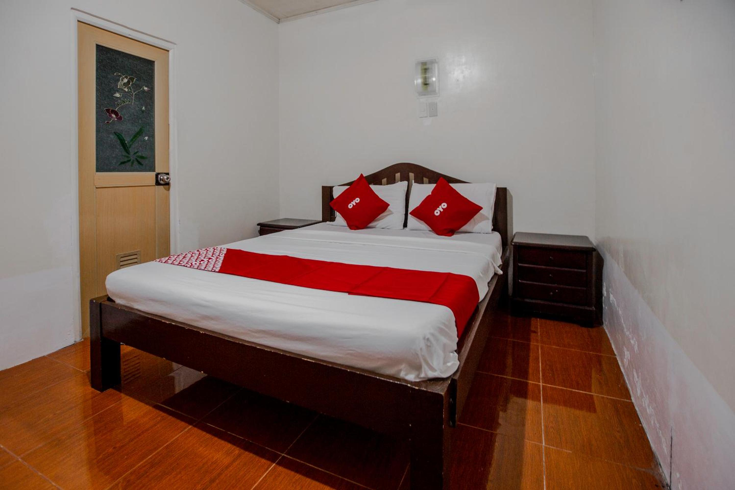 Standard Double Room - Photo 2