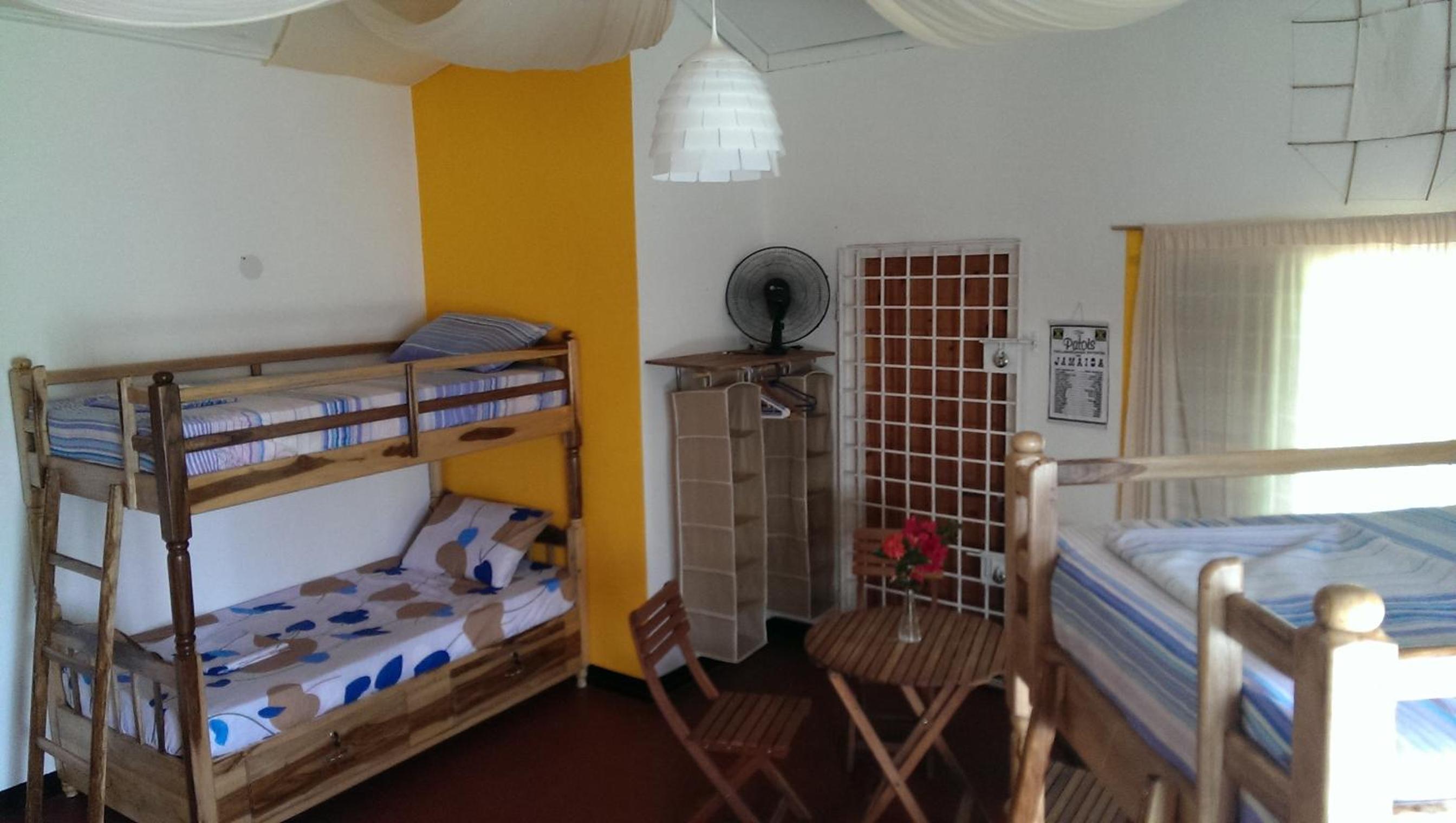 Bett im 6-Bett-Schlafsaal-Zimmer