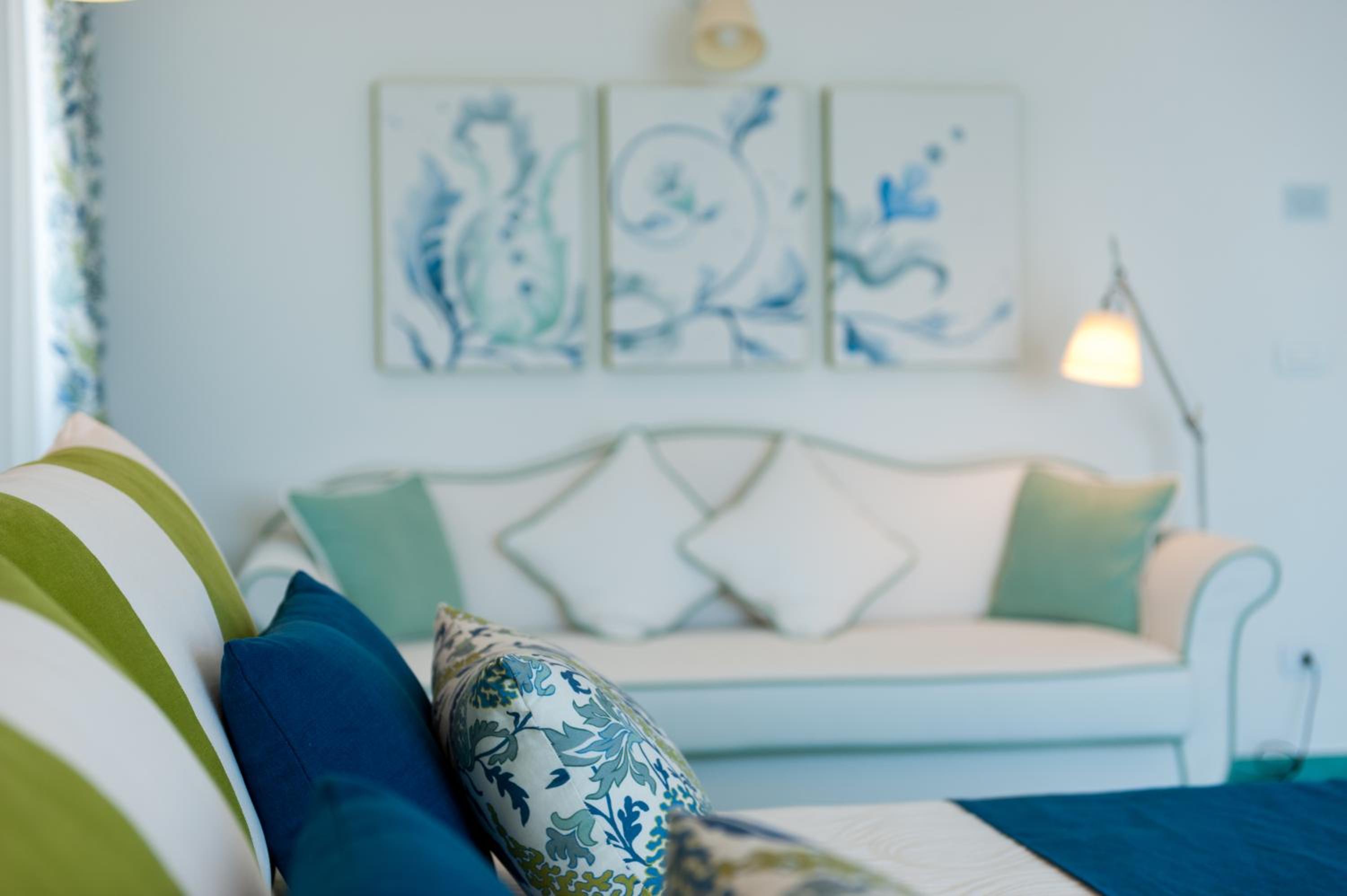 Suite - Photo 3