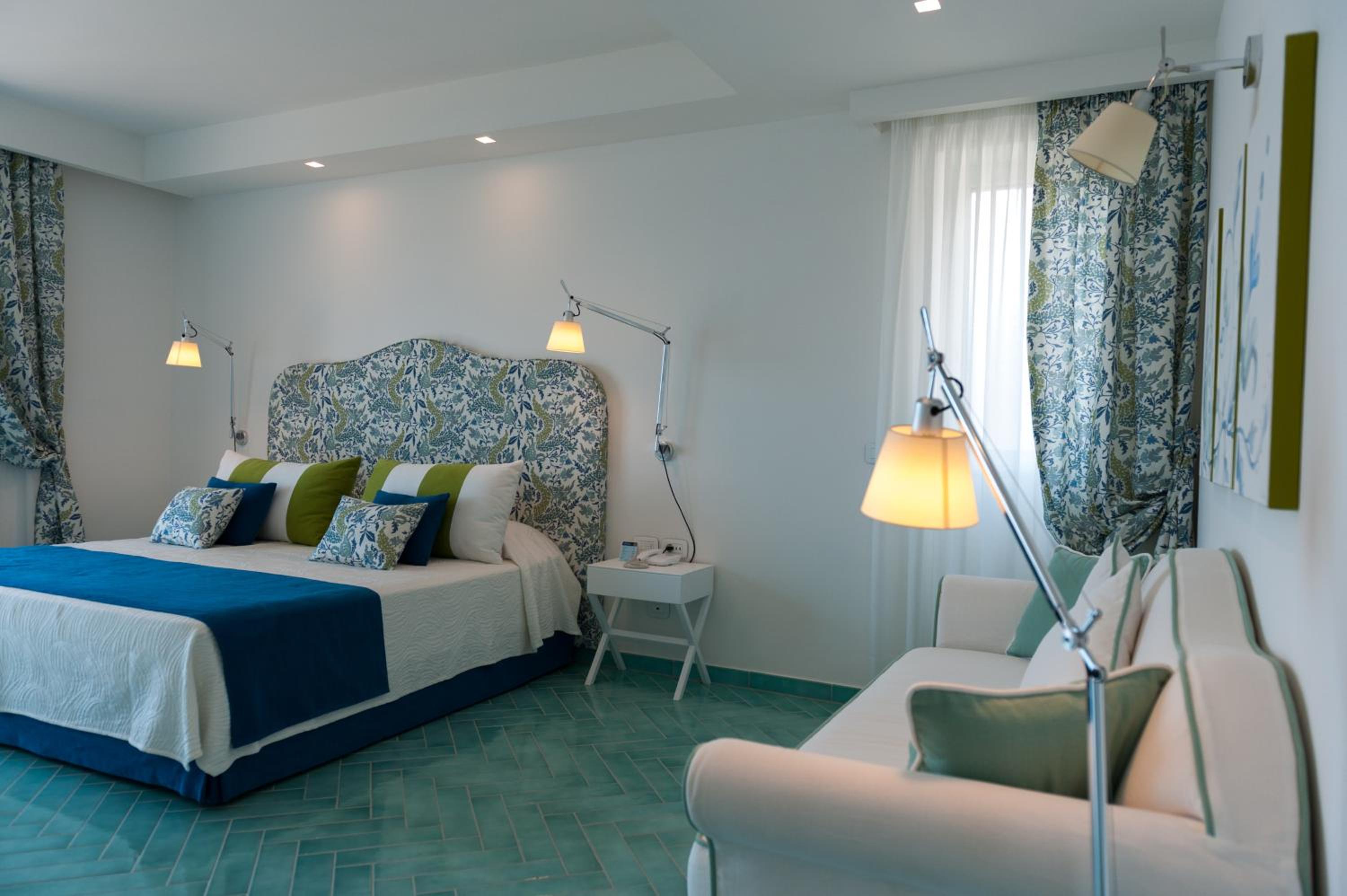 Suite - Photo 7