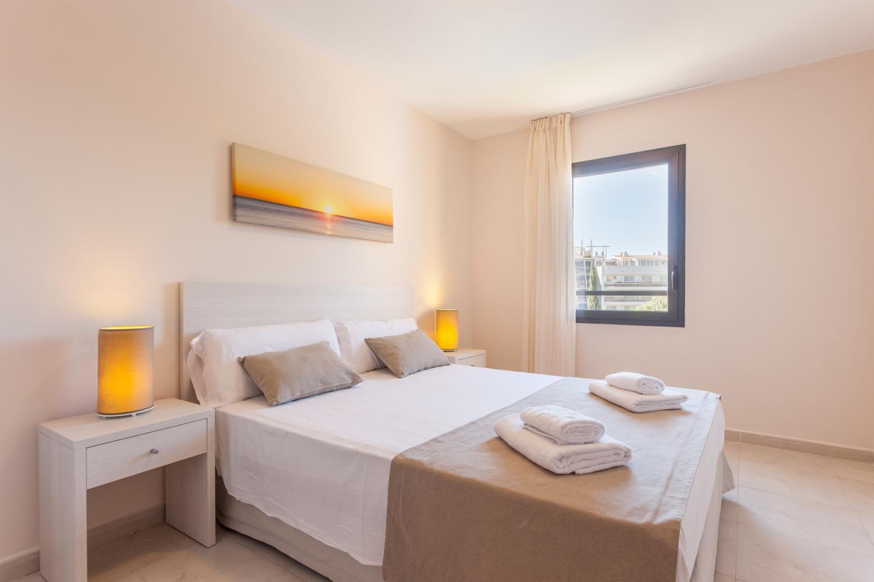 Two-Bedroom Apartment (2-4 People) photo 3