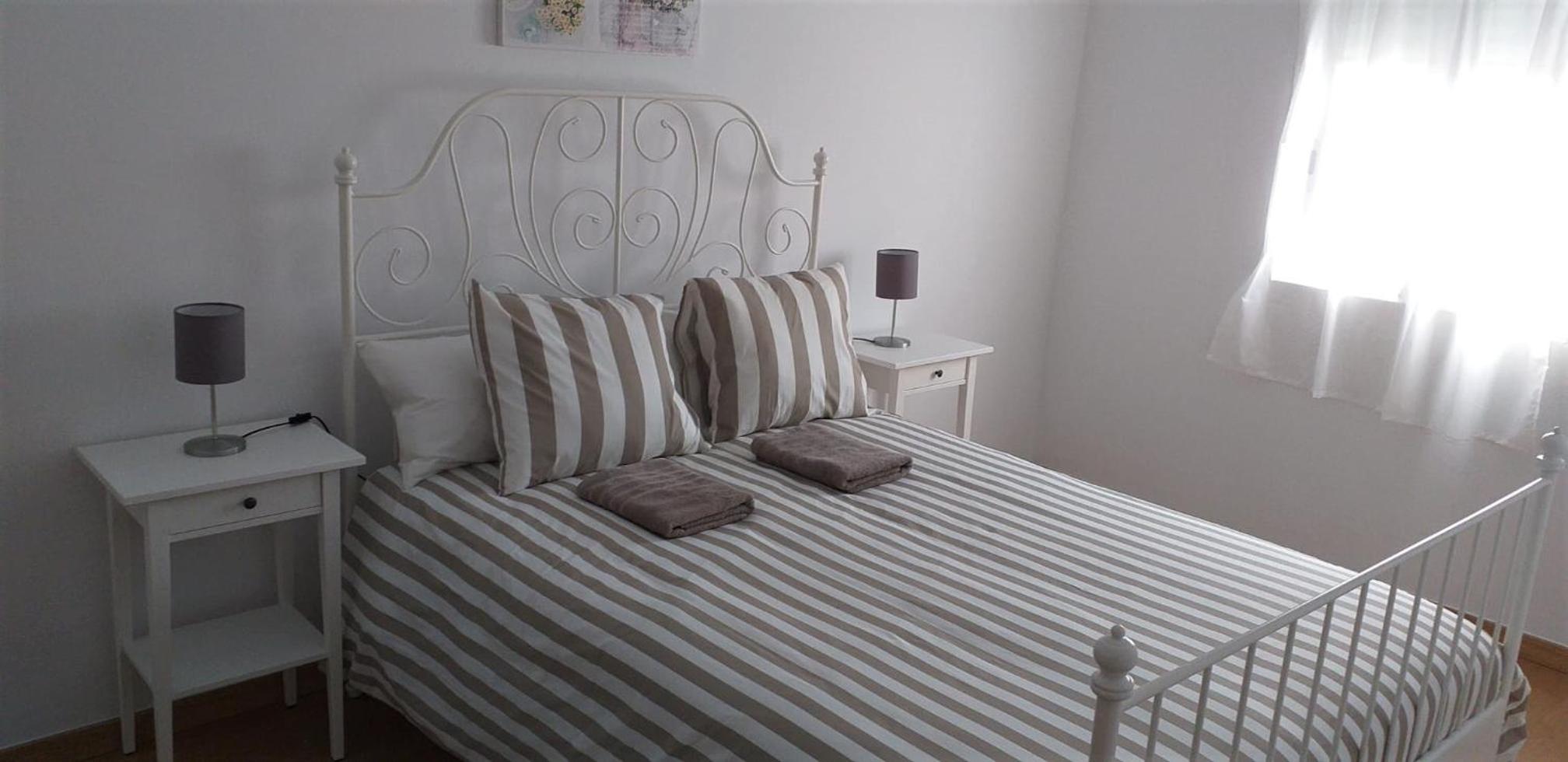 Three-Bedroom House photo 3