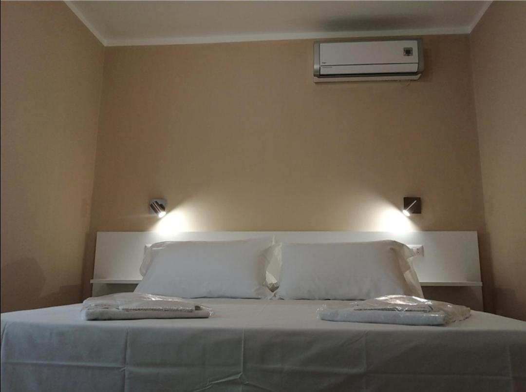 One-Bedroom Apartment with Balcony photo 1