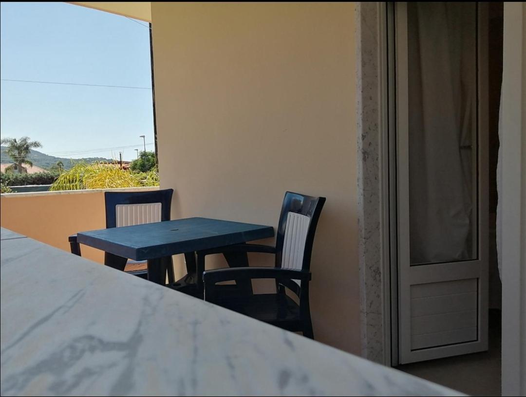 One-Bedroom Apartment with Balcony photo 2