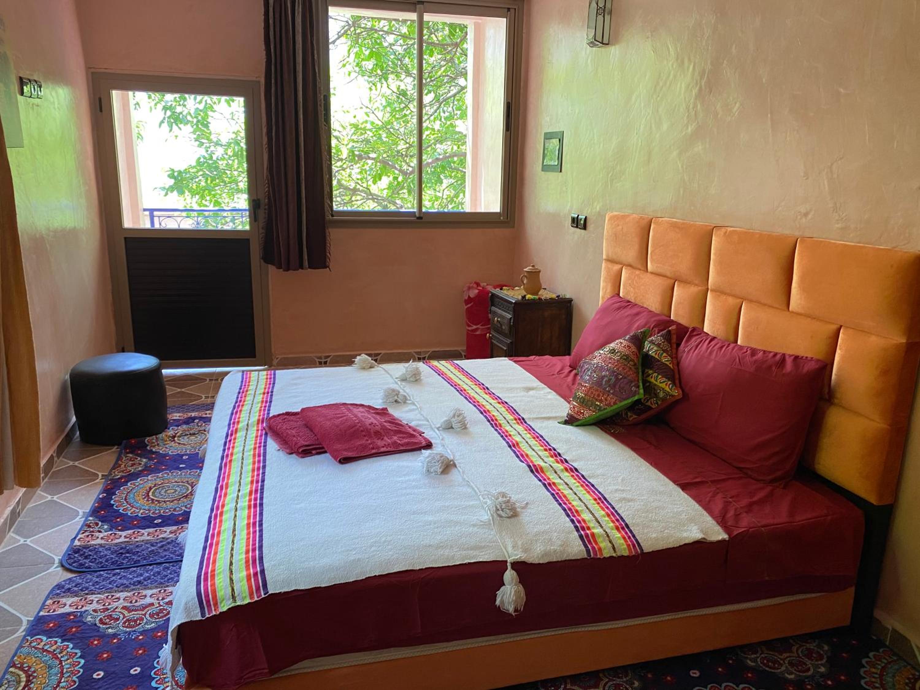 Double Room with Balcony - Photo 5