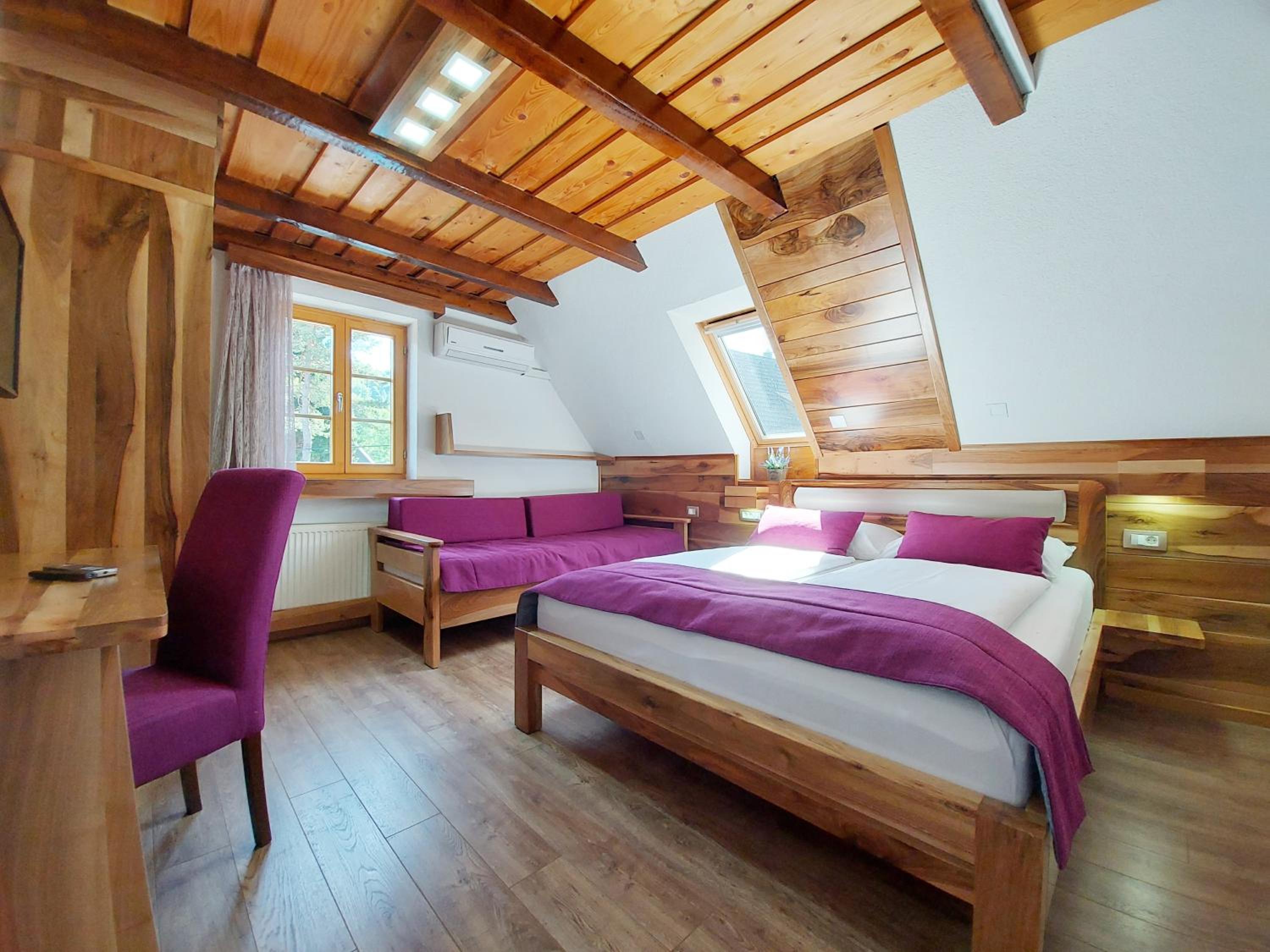 Superior Triple Room - Photo 8