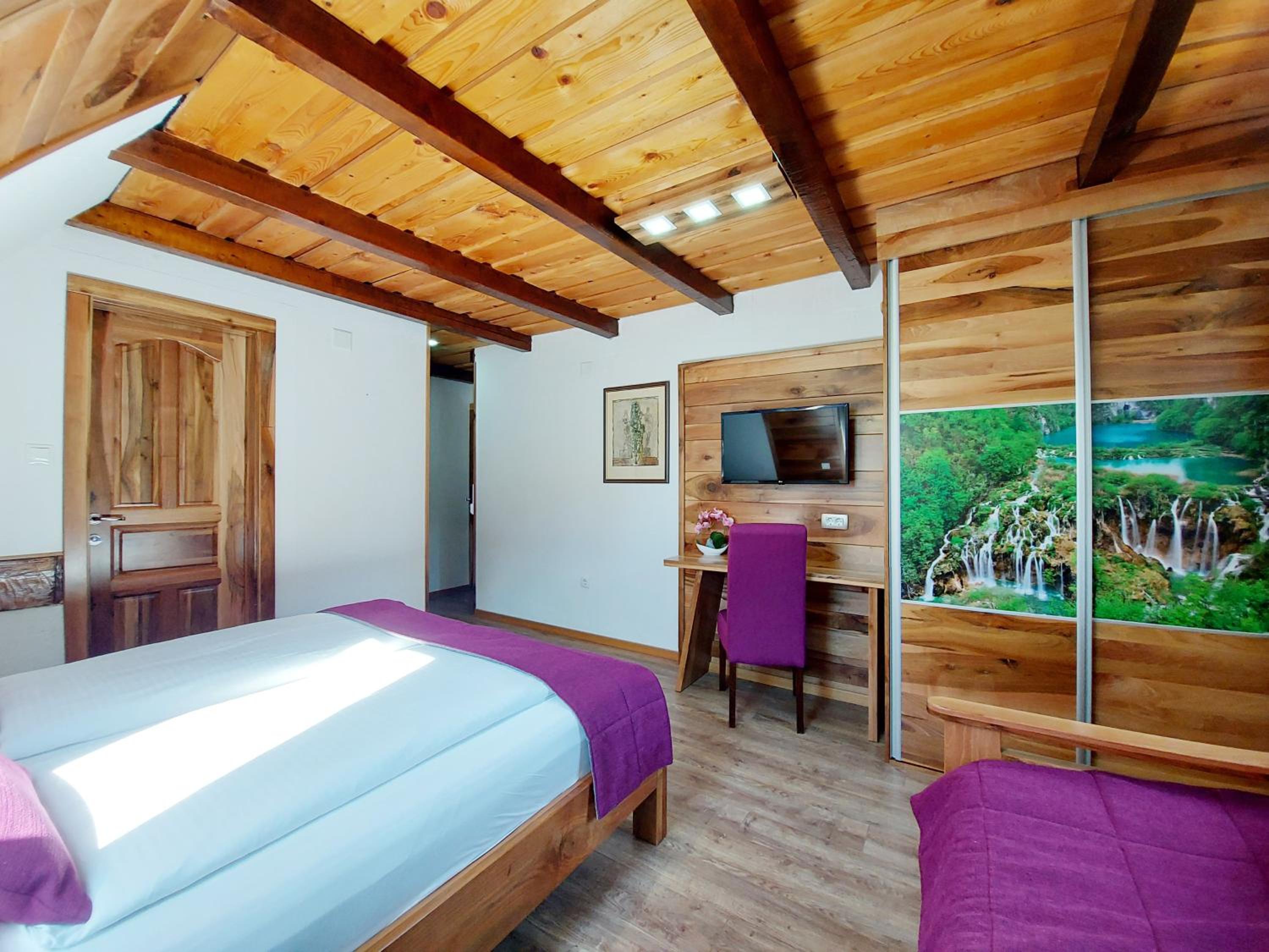 Superior Triple Room - Photo 13
