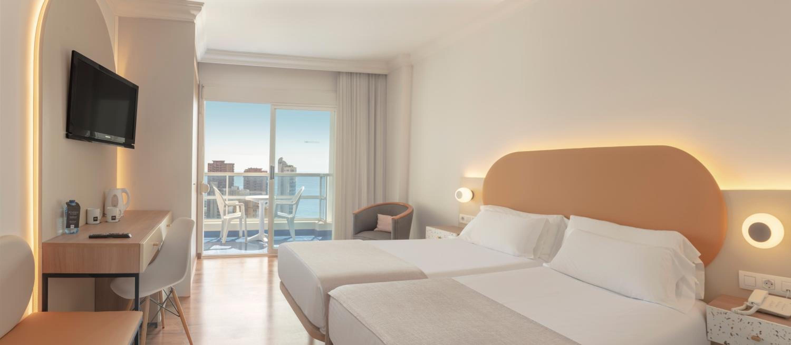 Habitación Doble con Vista al Mar y Terraza