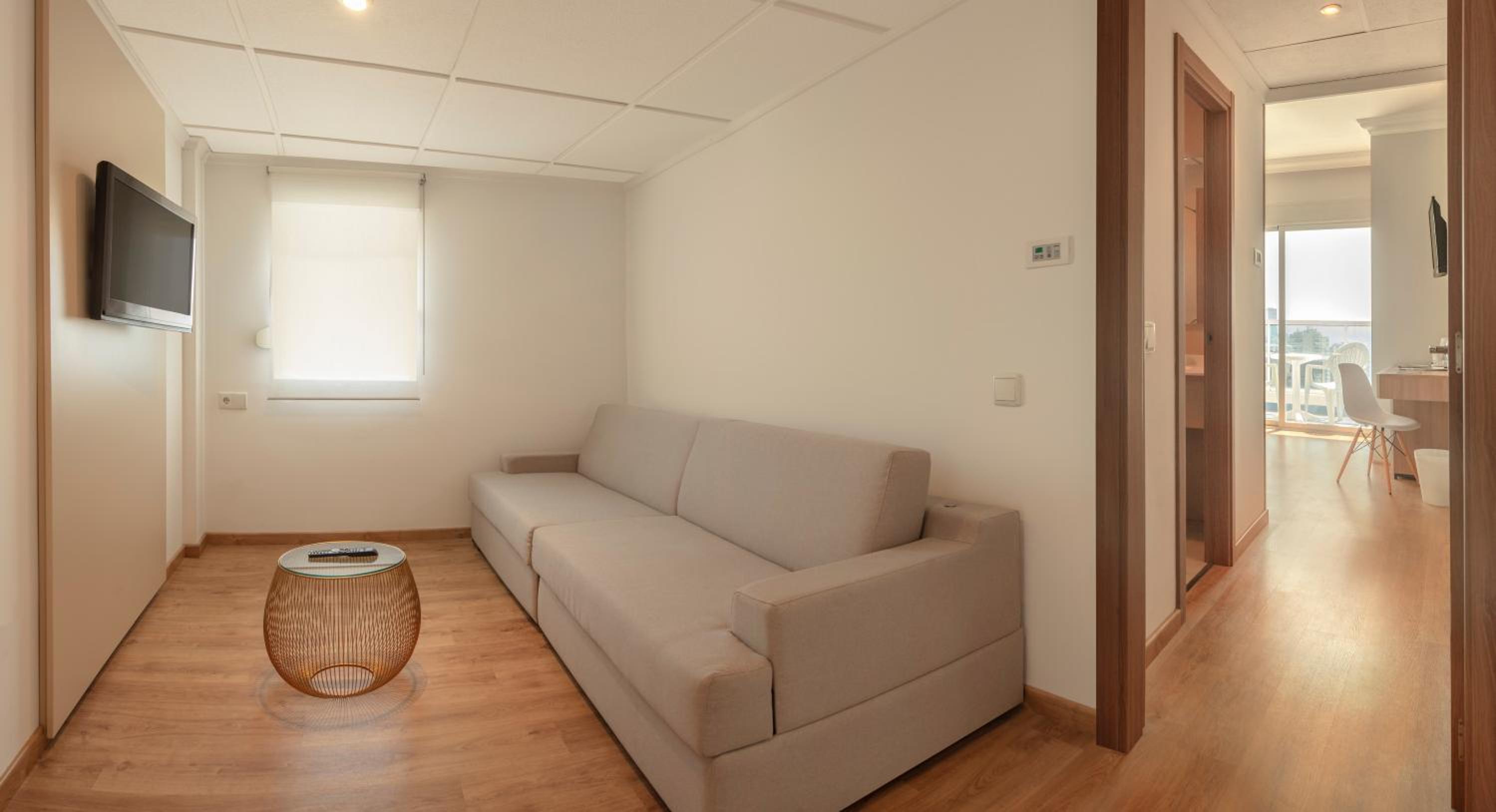Habitación familiar con terraza (2 adultos)