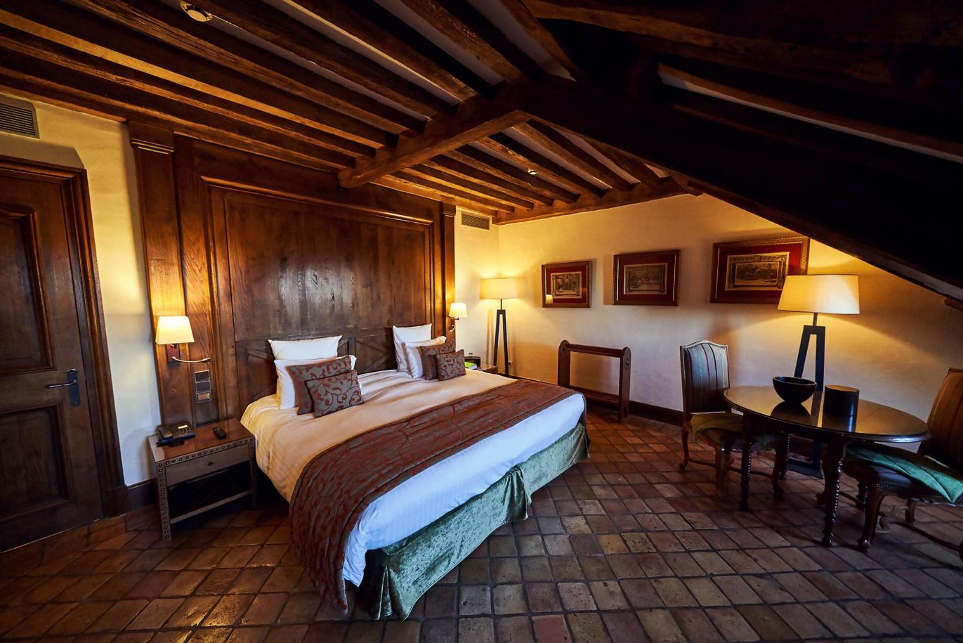 Suite - Photo 3