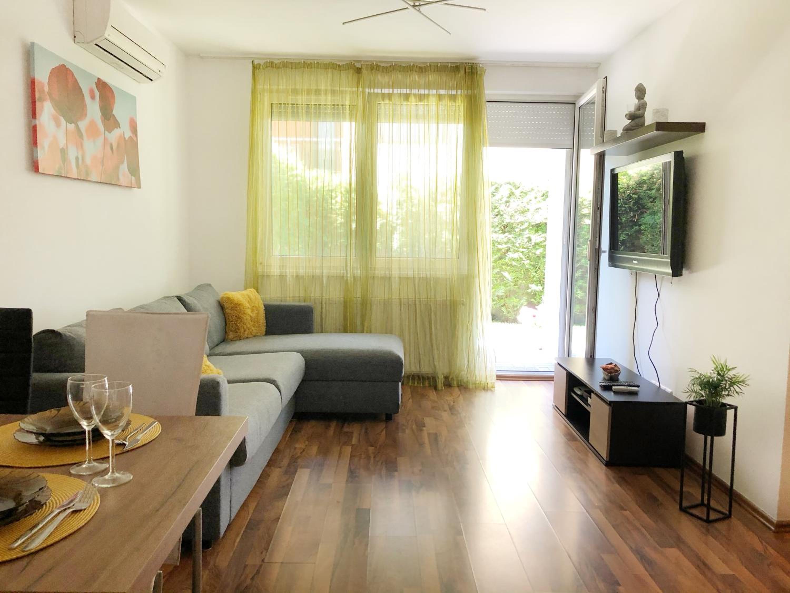 Apartment - Photo 11