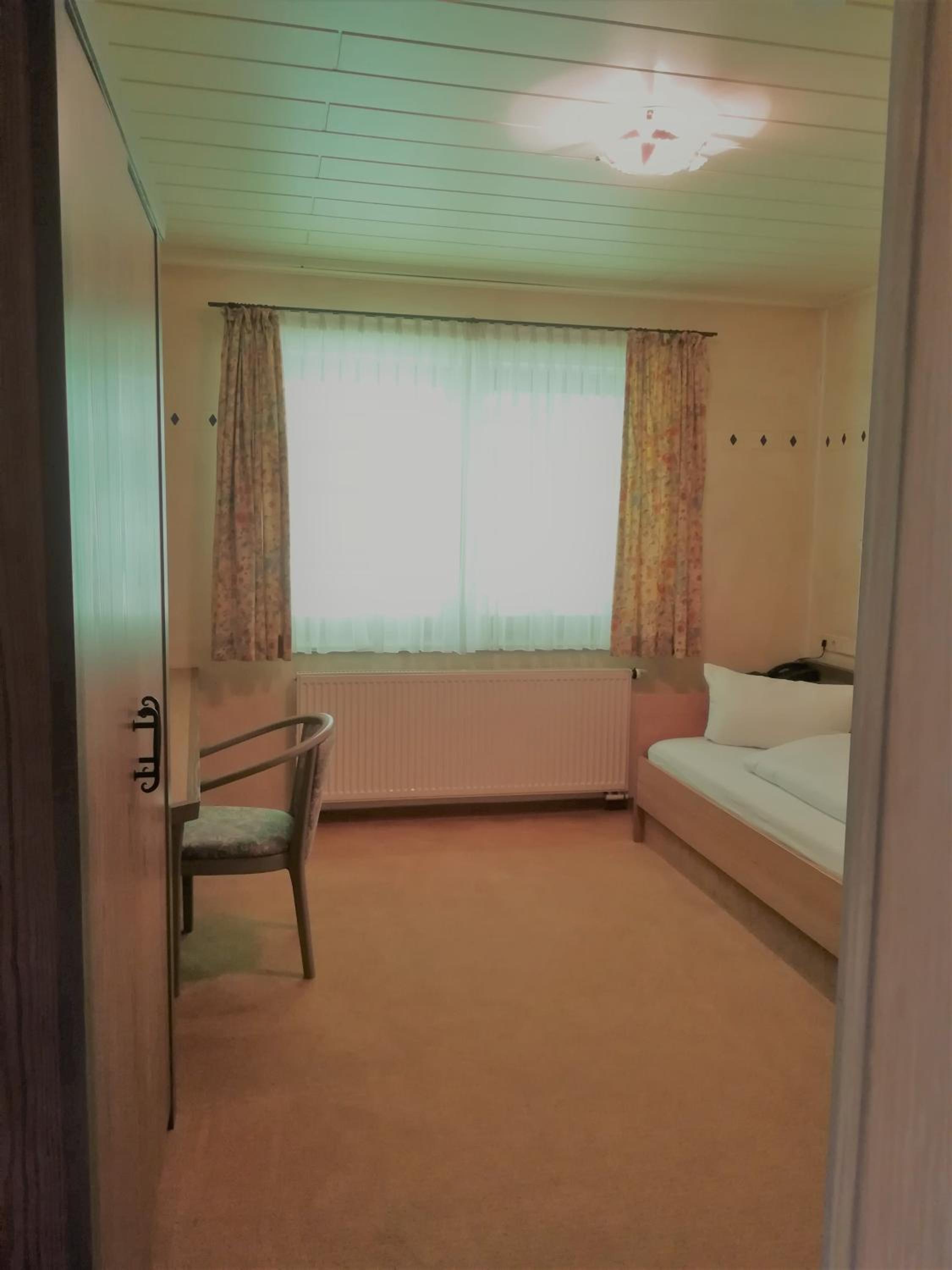 Single Room photo 1