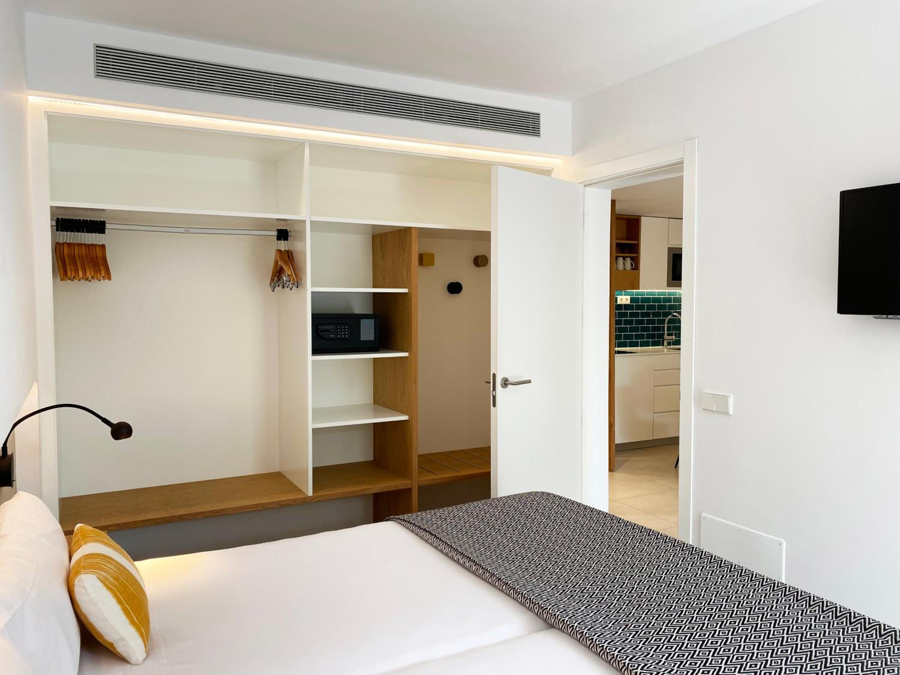 One-Bedroom Family Apartment