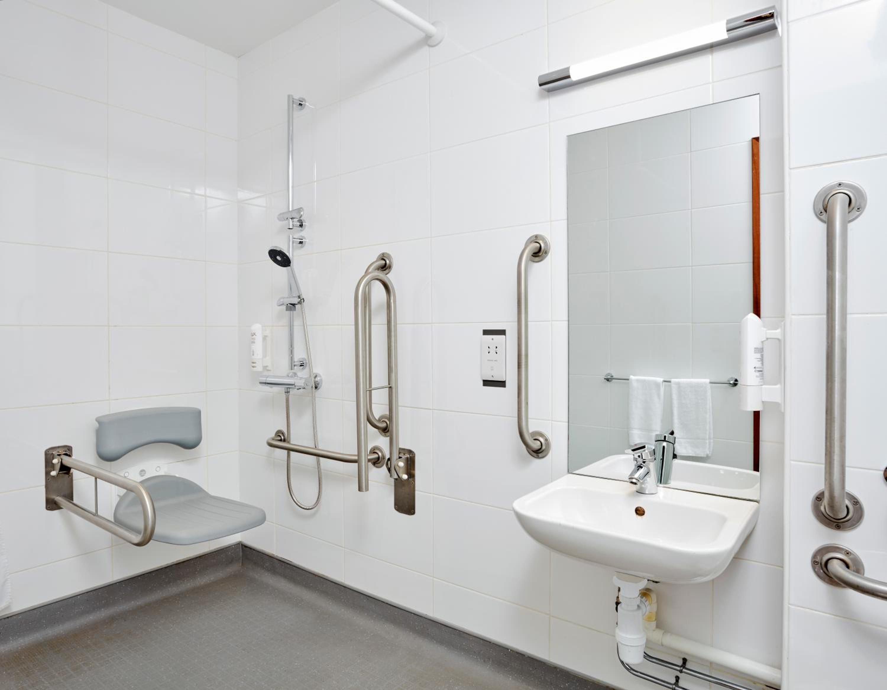 Double Room - Disability Access - Photo 4