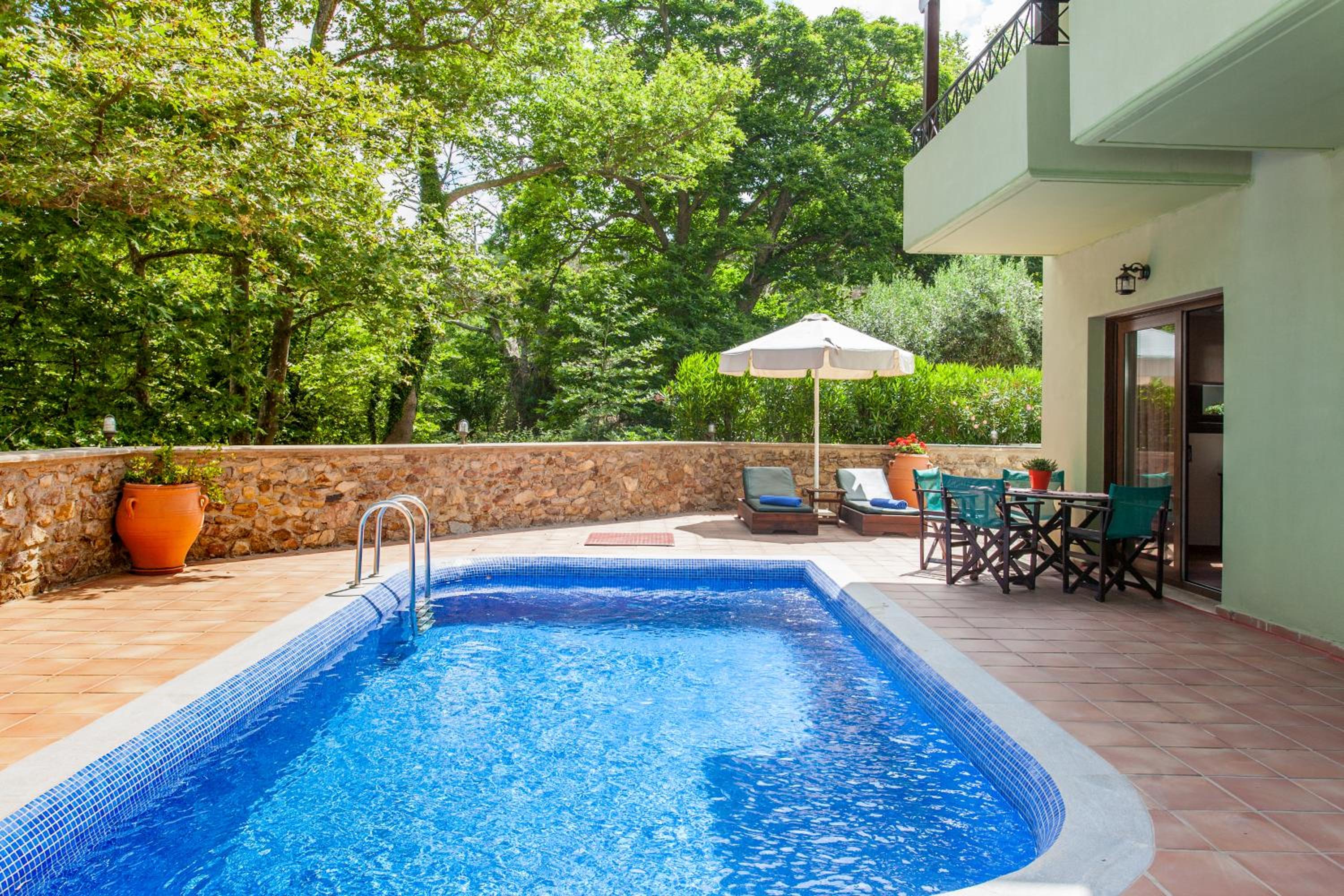 Villa with Private Pool photo 3
