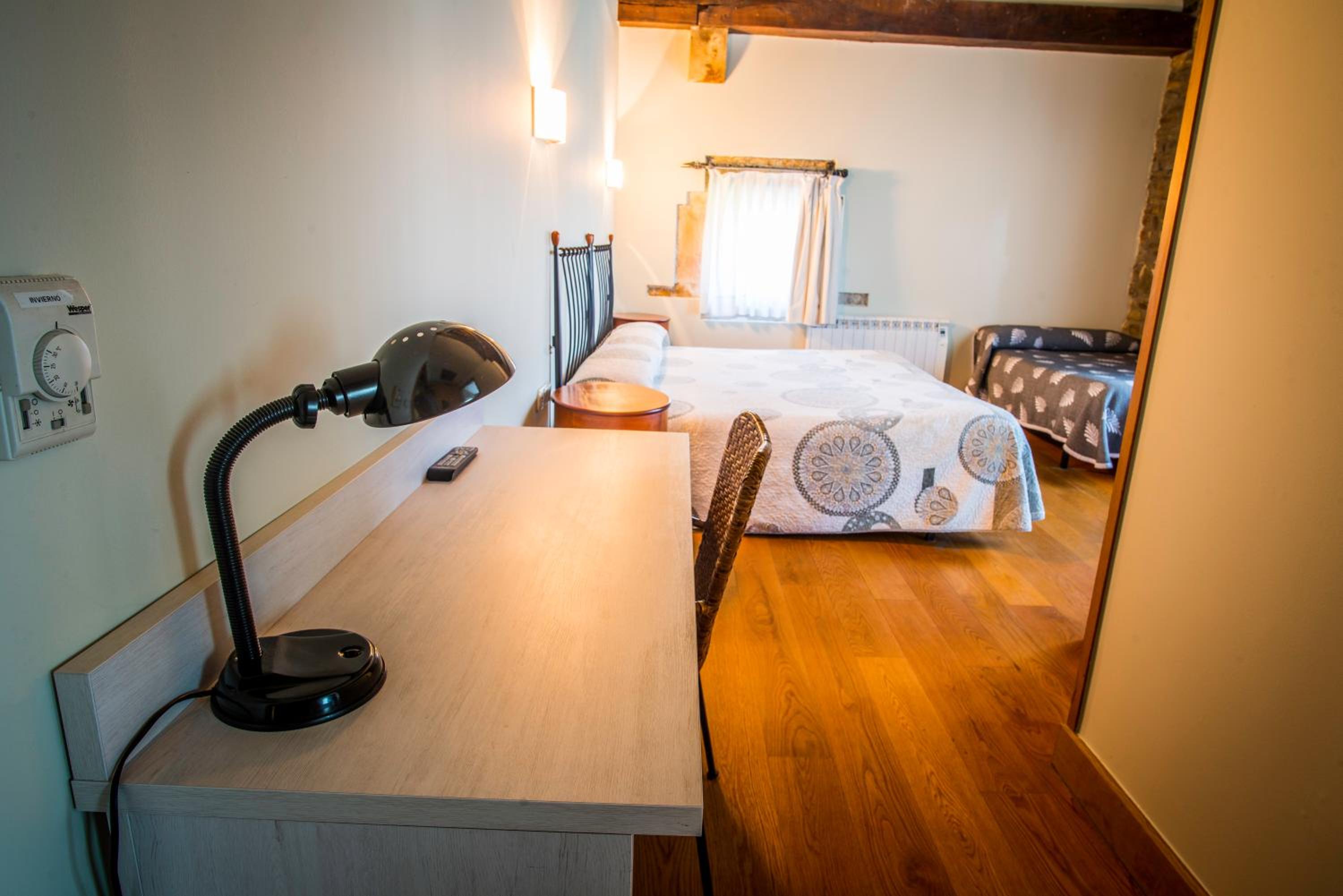 Double Room with Extra Bed photo 2