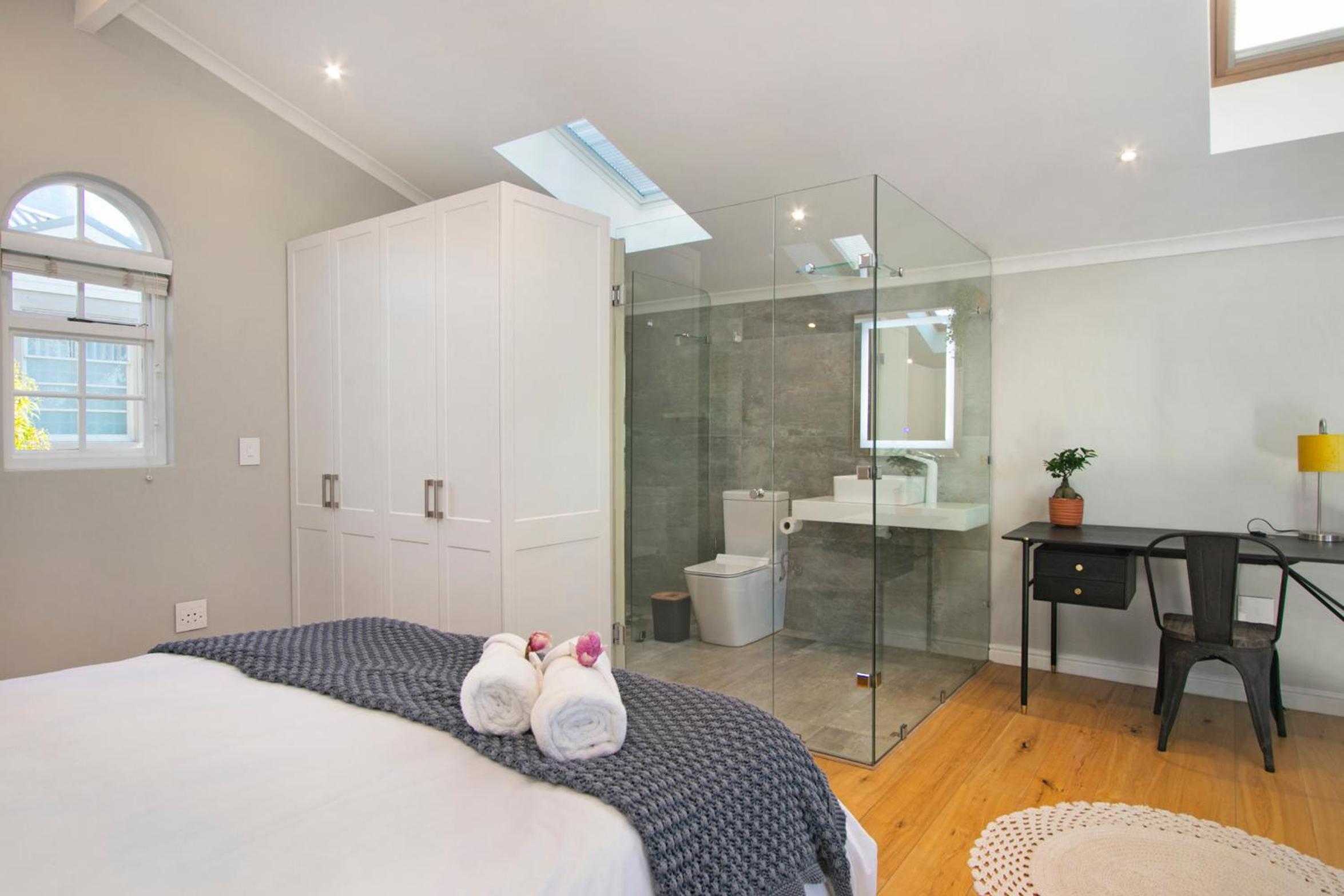 One-Bedroom Apartment - Photo 10