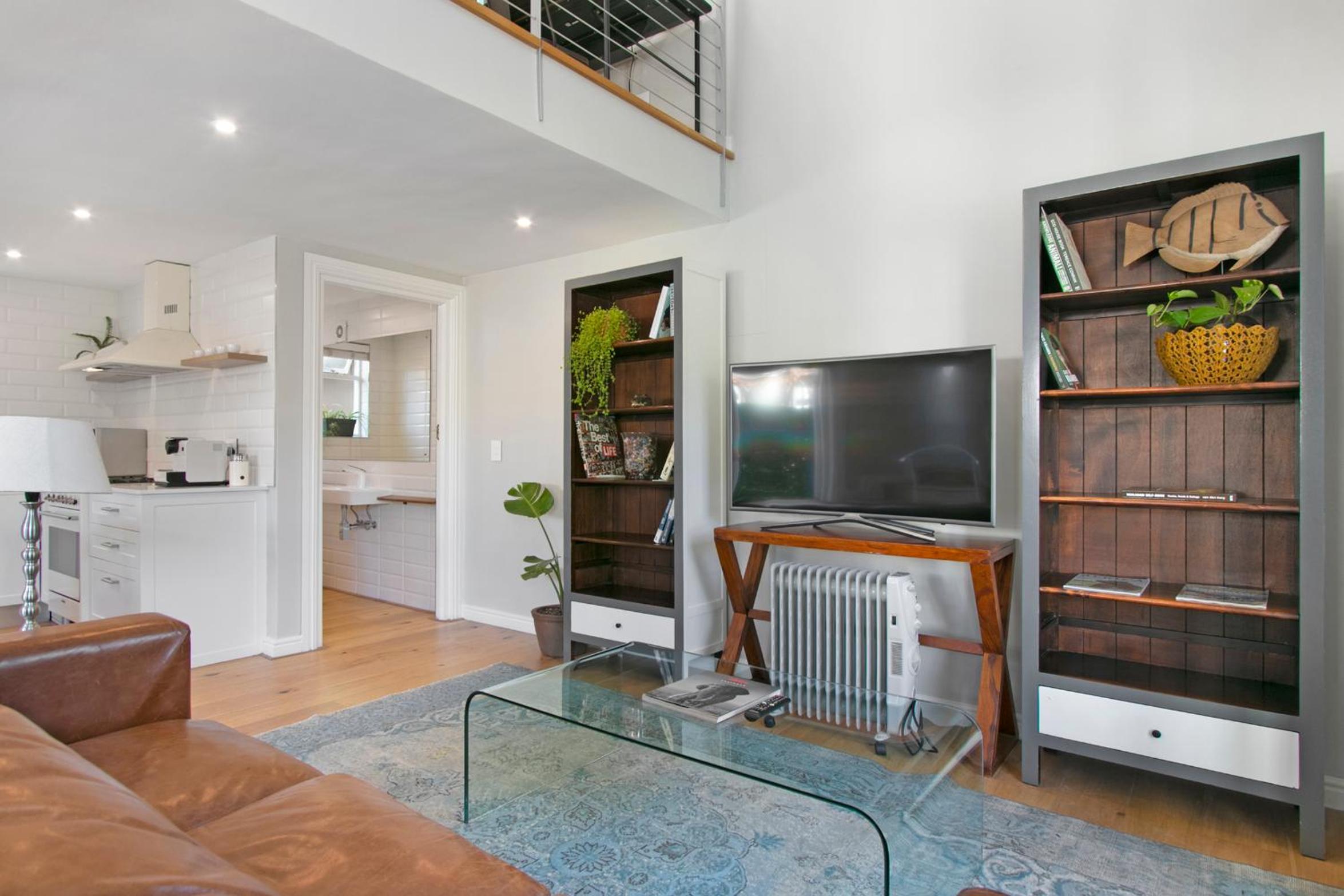 One-Bedroom Apartment - Photo 8