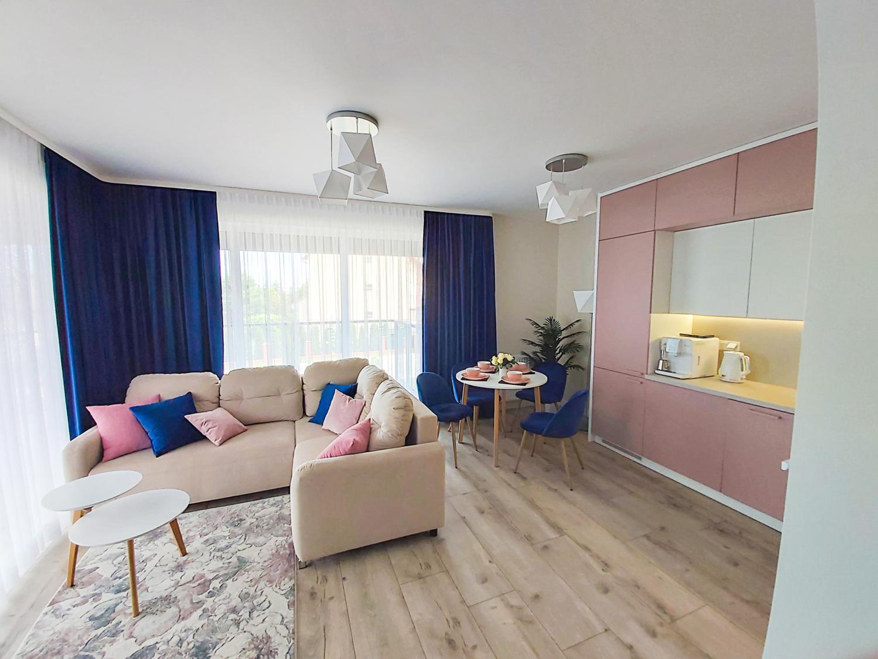 One-Bedroom Apartment - Photo 8
