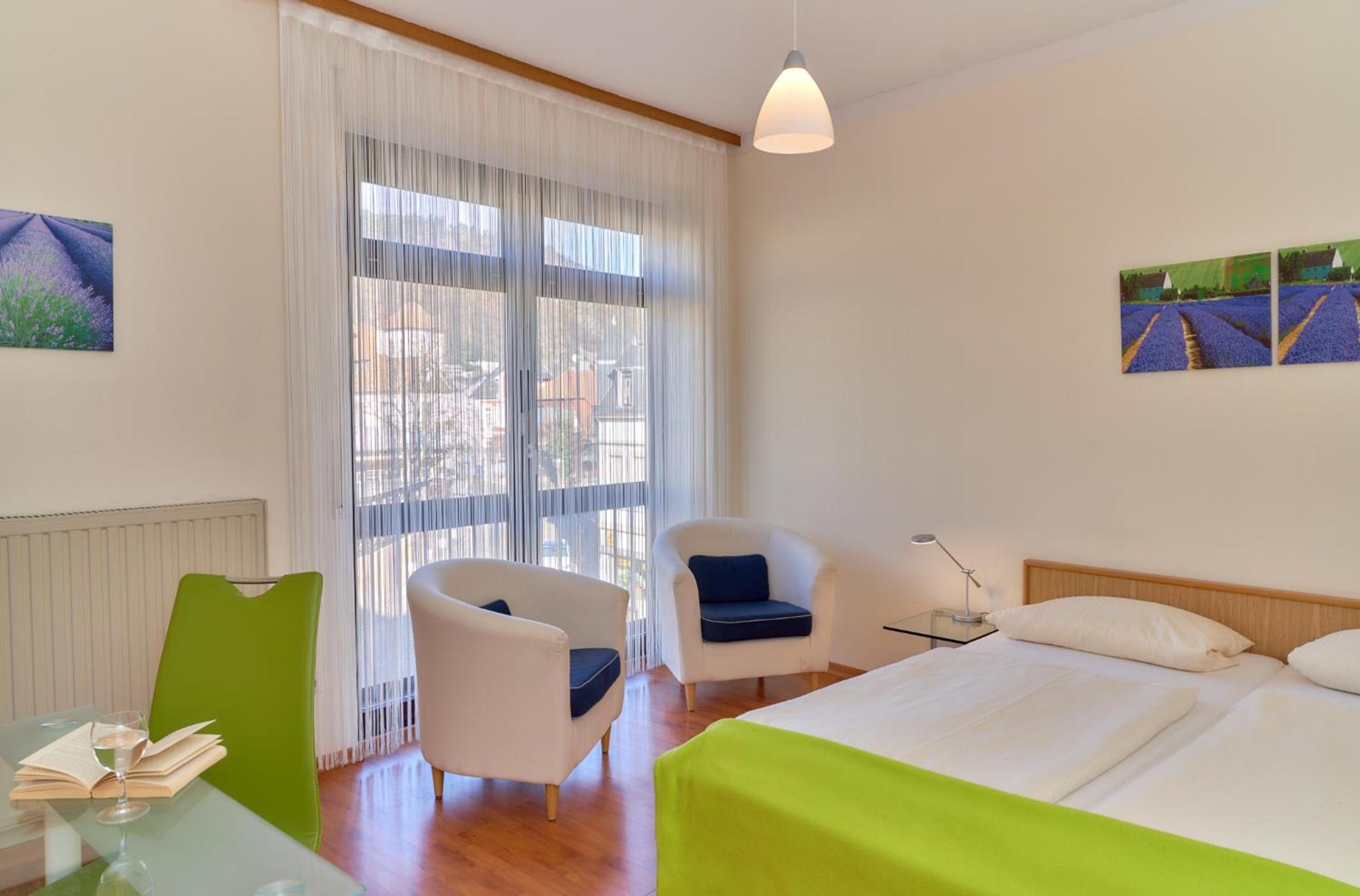 Double Room - Photo 9