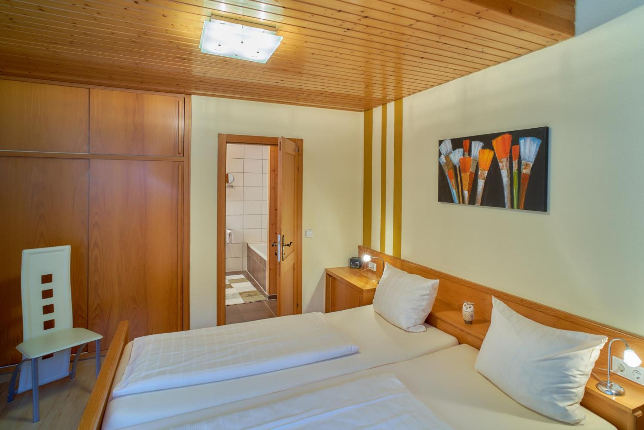 Double Room - Photo 11