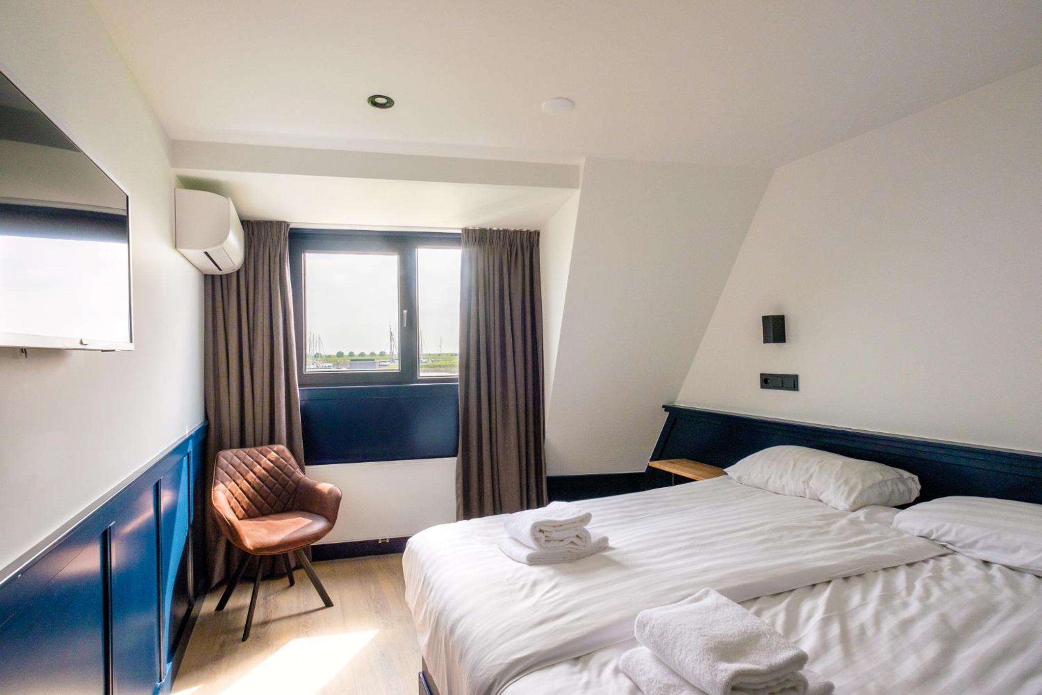 Double Room with Harbor View - Photo 1