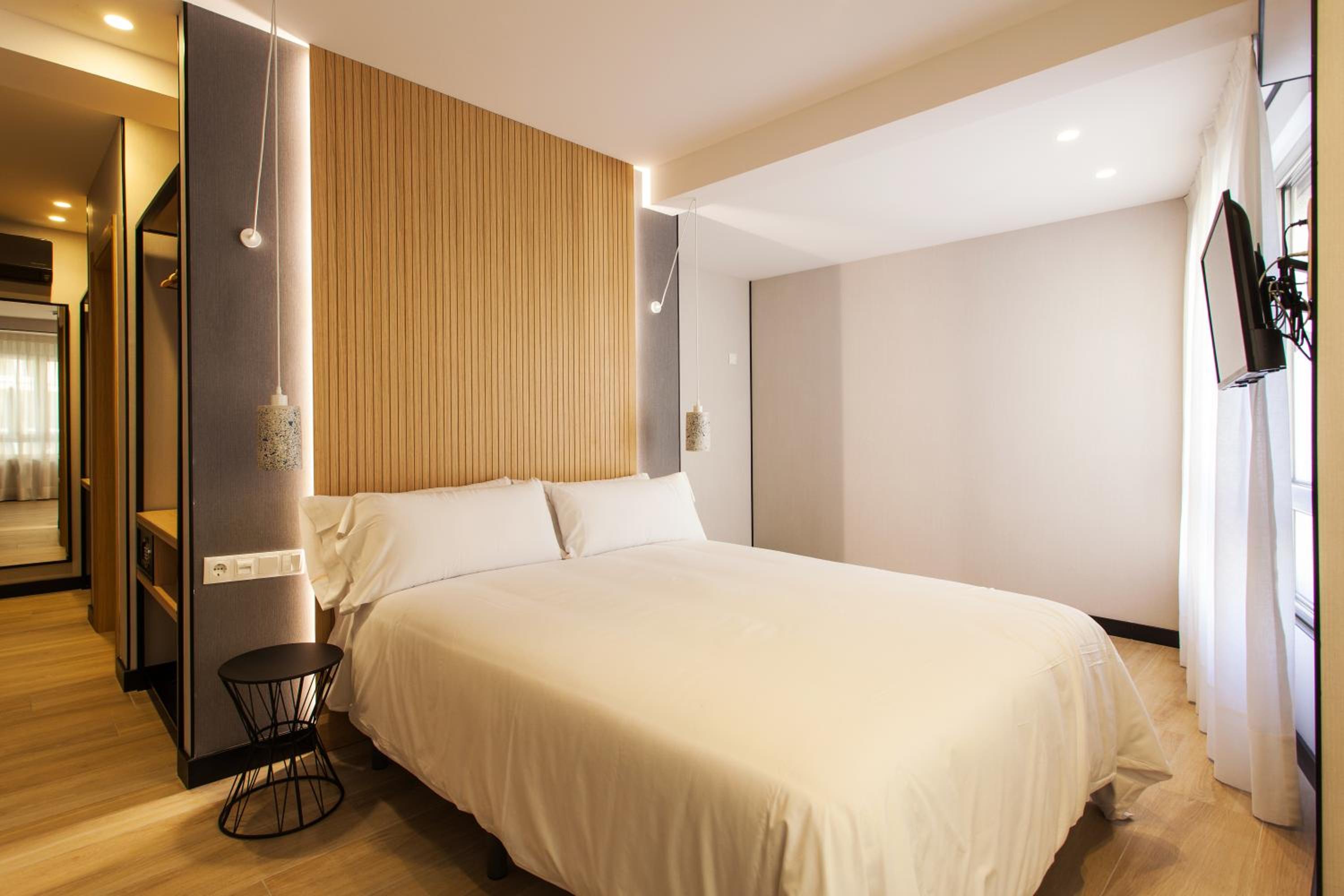 Standard Double or Twin Room - Photo 1