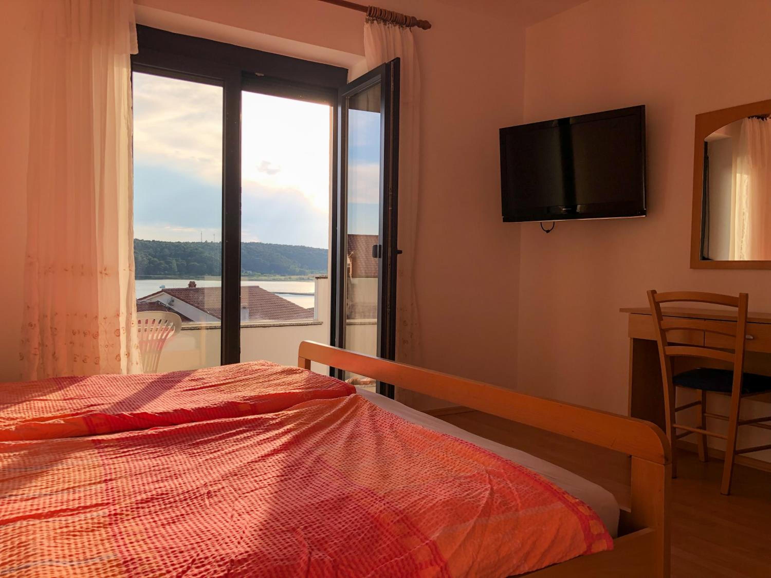 Studio Apartment with Sea View
