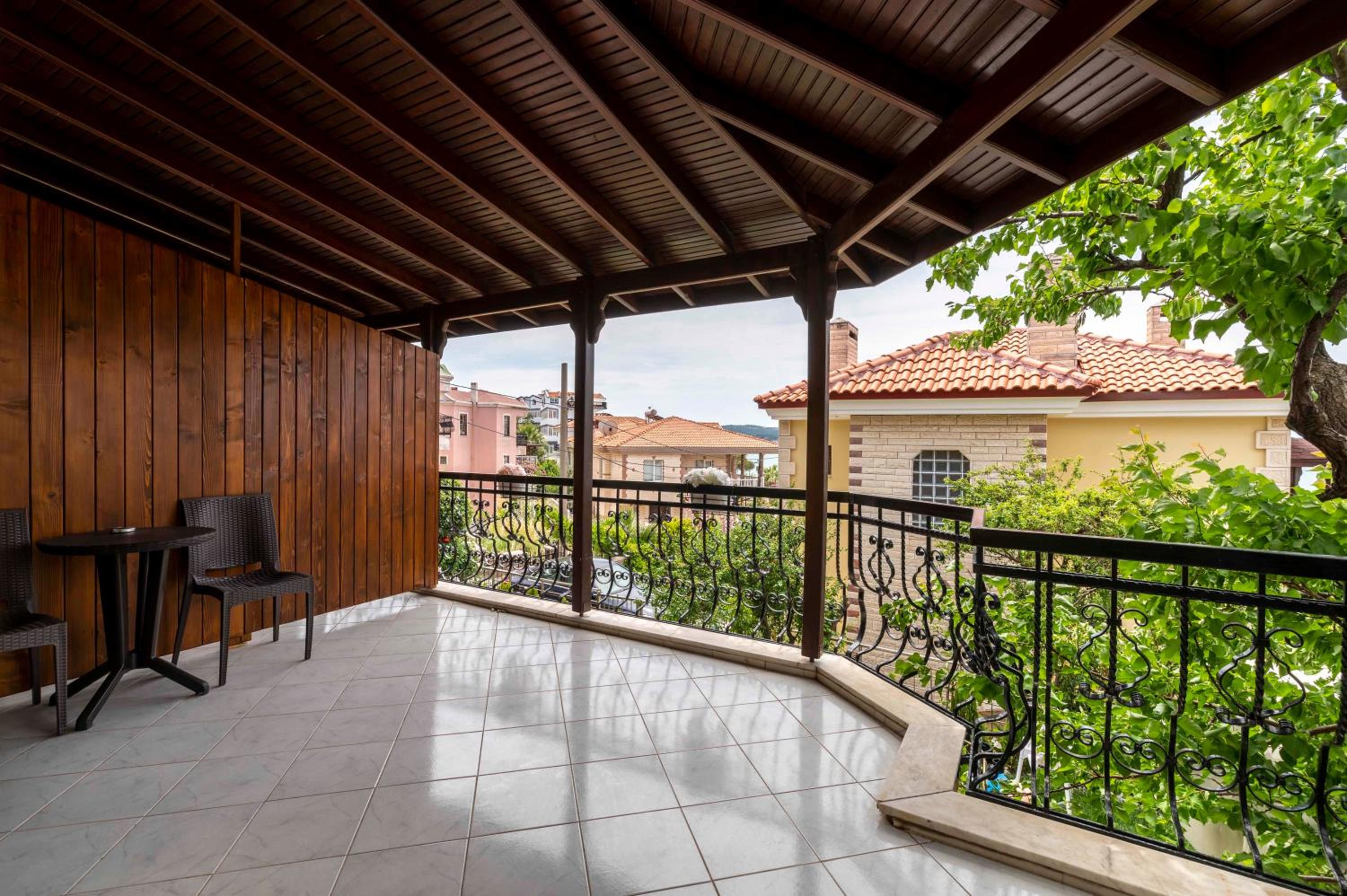 Double Room with Balcony and Sea View photo 3