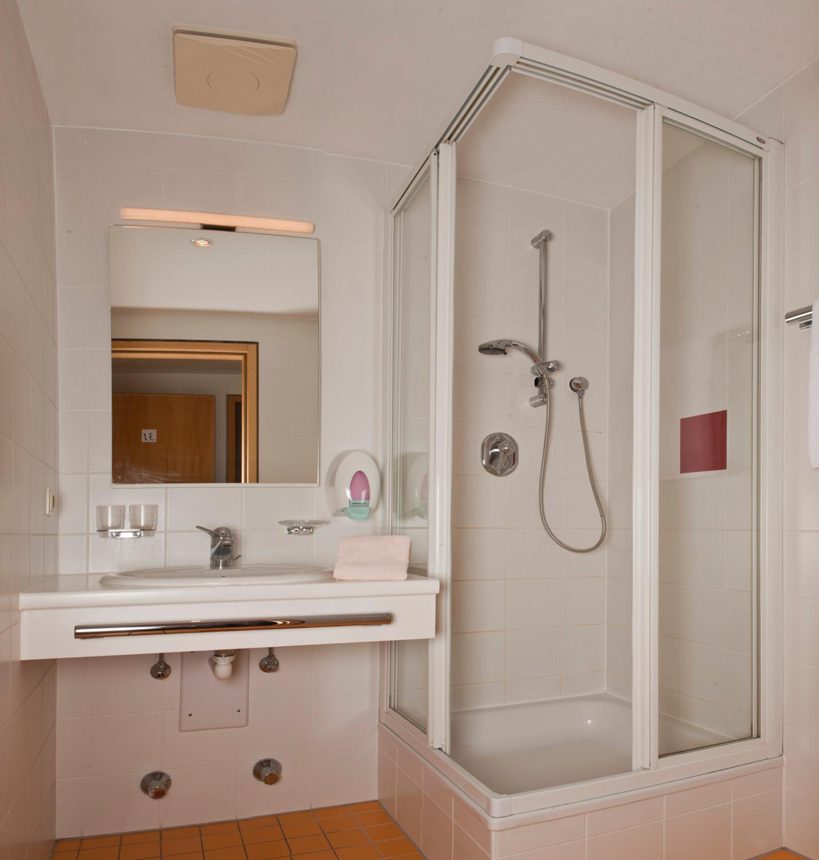 Triple Room - Photo 2