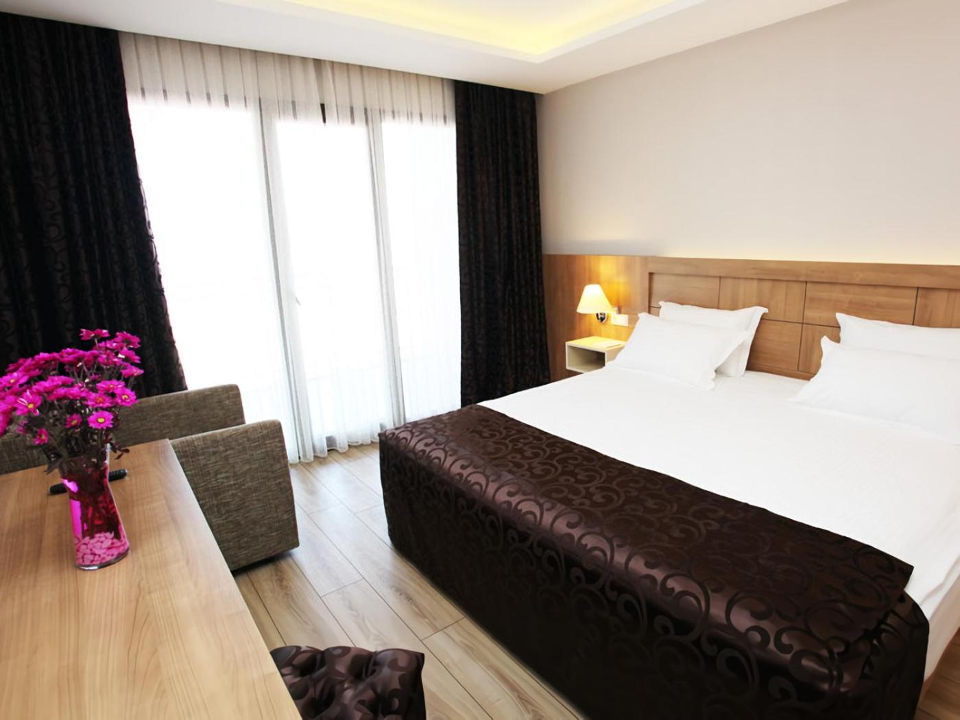 Deluxe Single Room