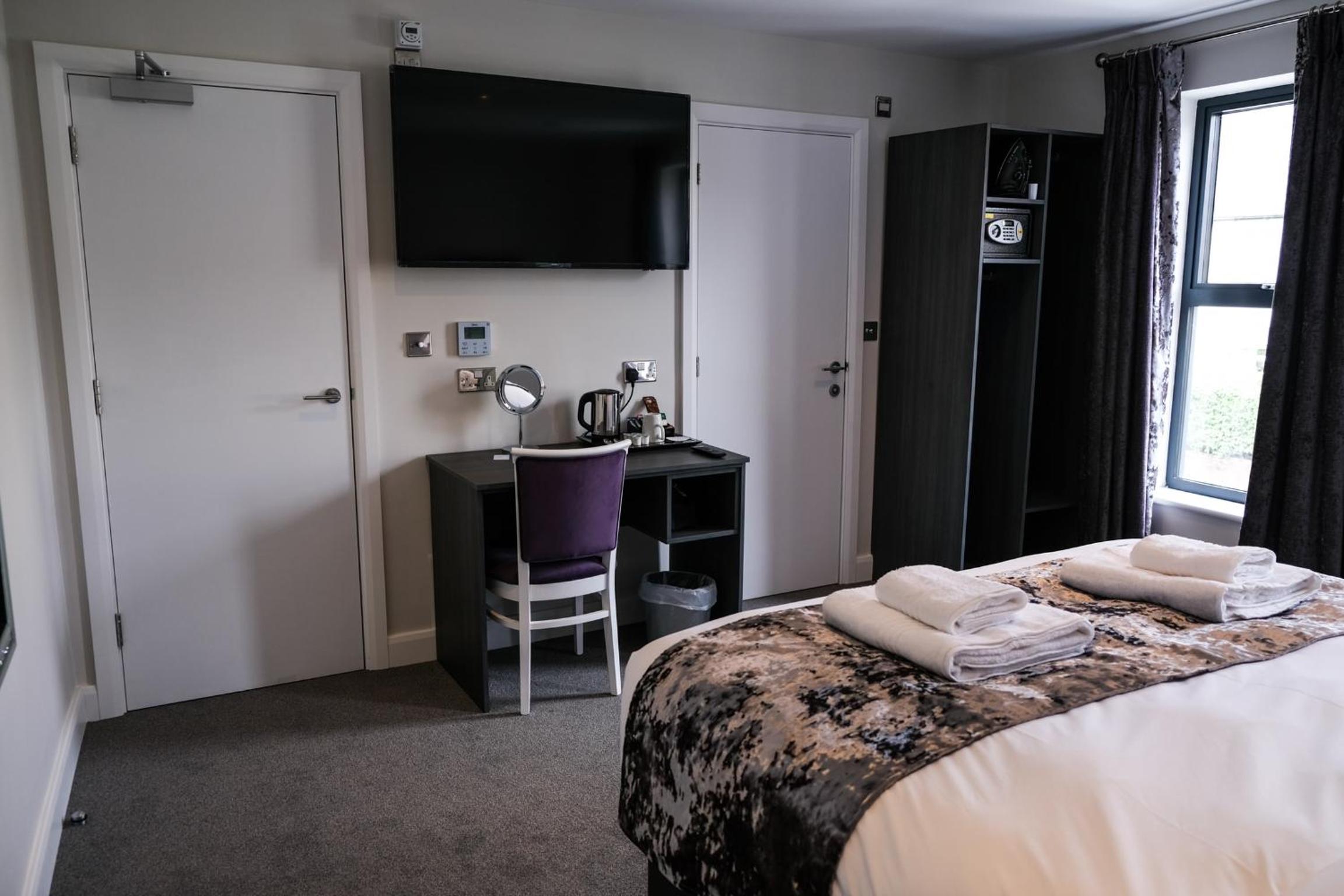 Superior Double or Twin Room - Photo 5
