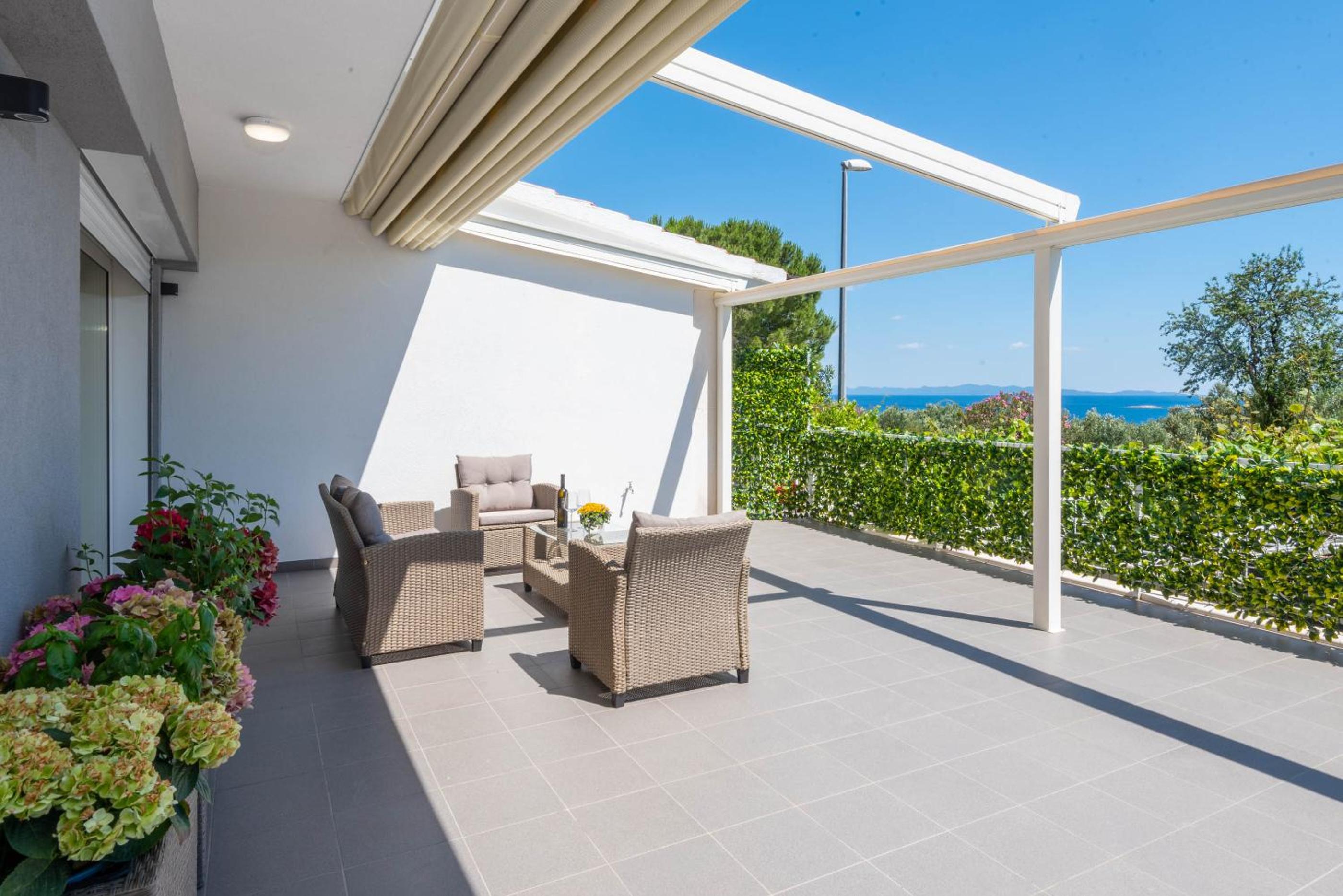 Apartment with Terrace photo 3