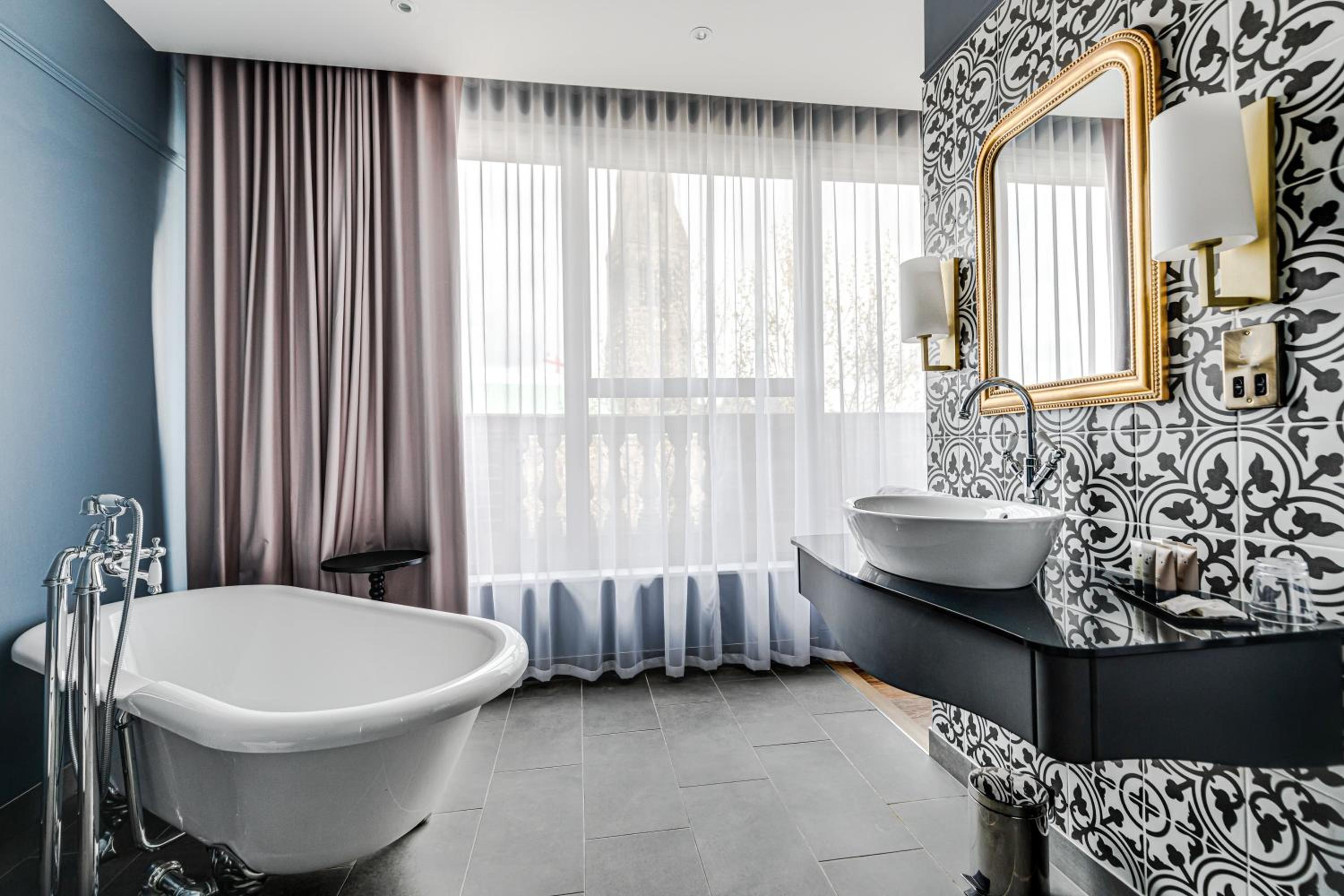 Junior Suite - Photo 8