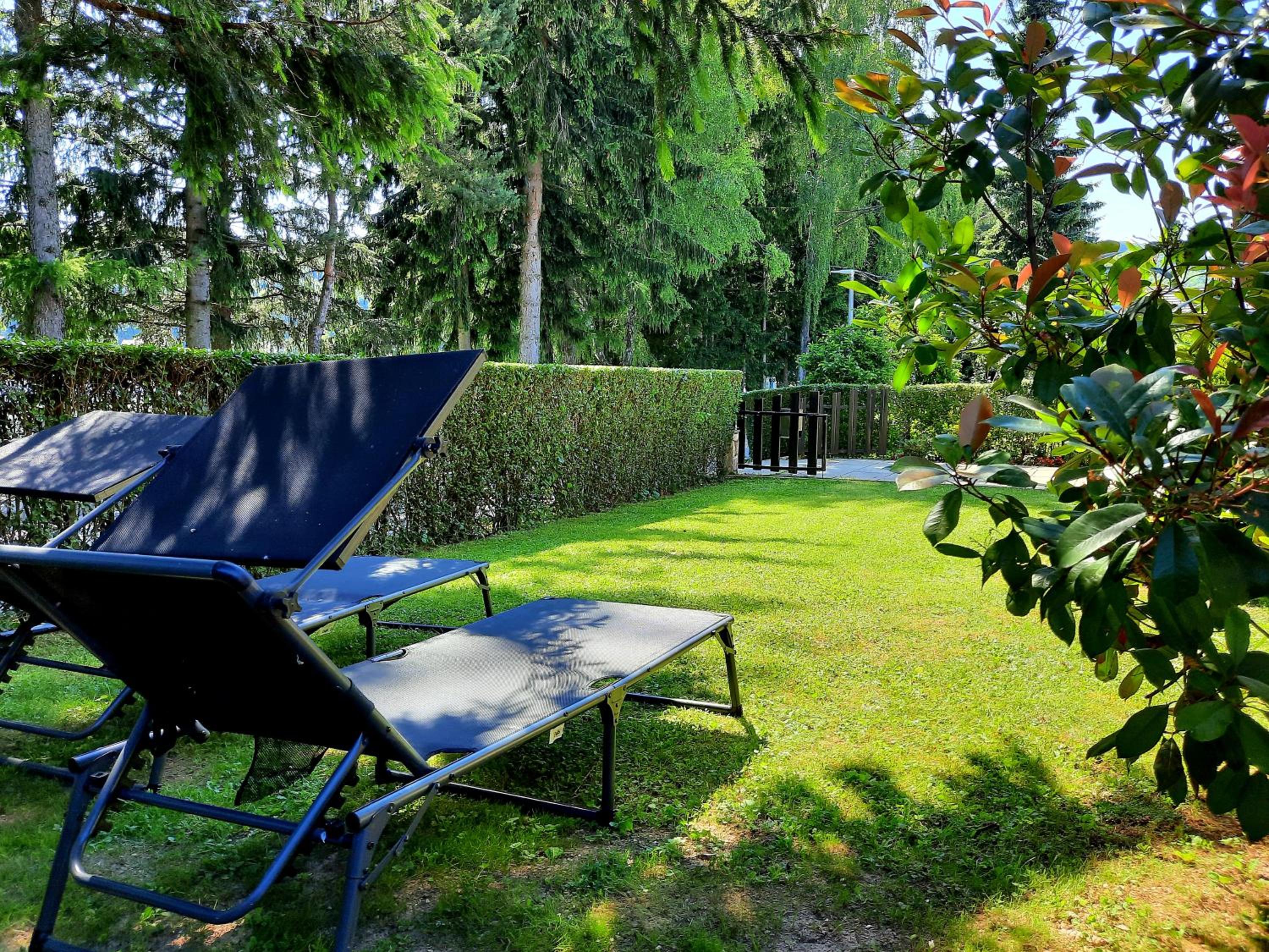Apartment with Lake View - Photo 23