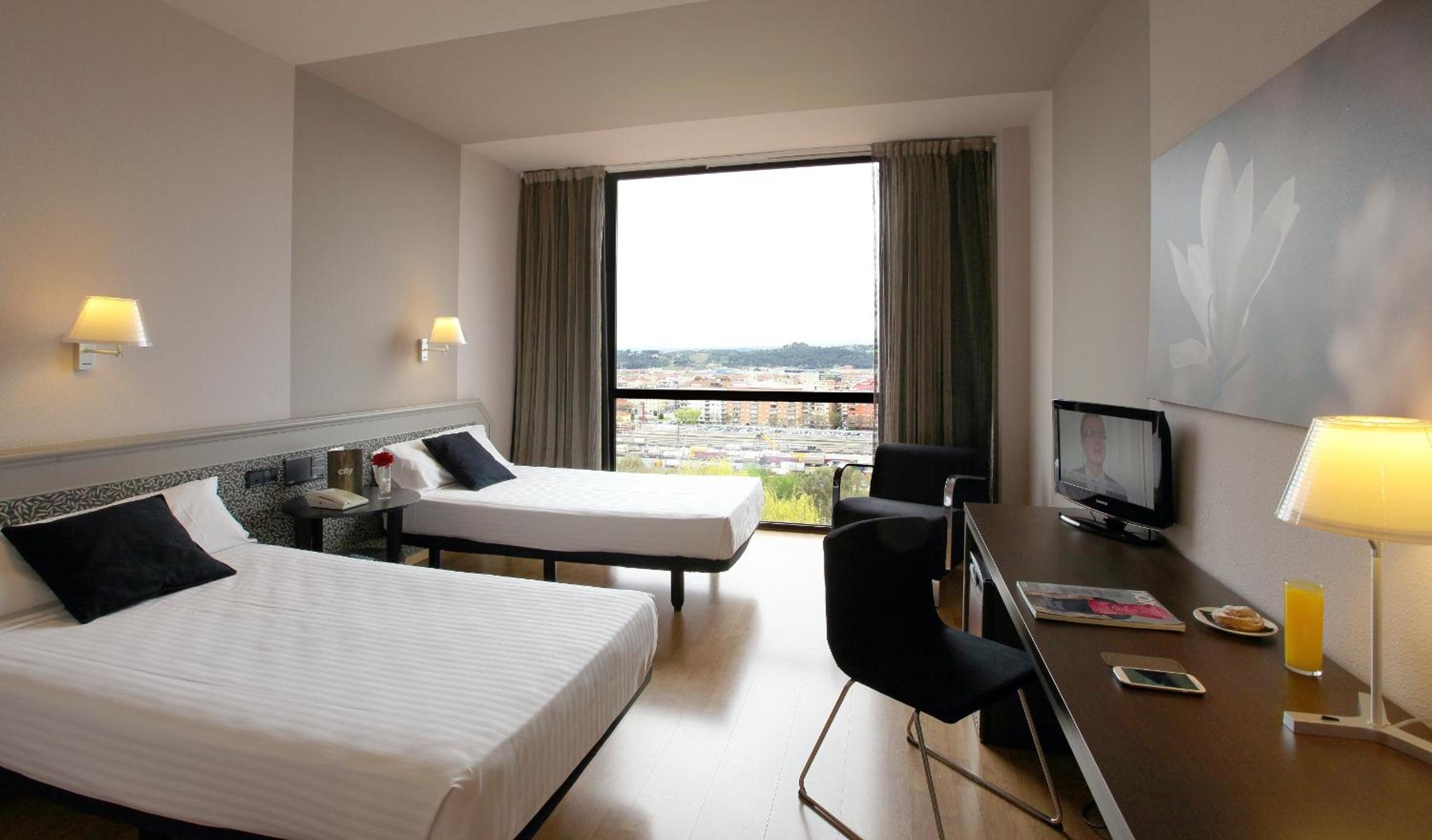 Double Room with Extra Bed - Photo 2