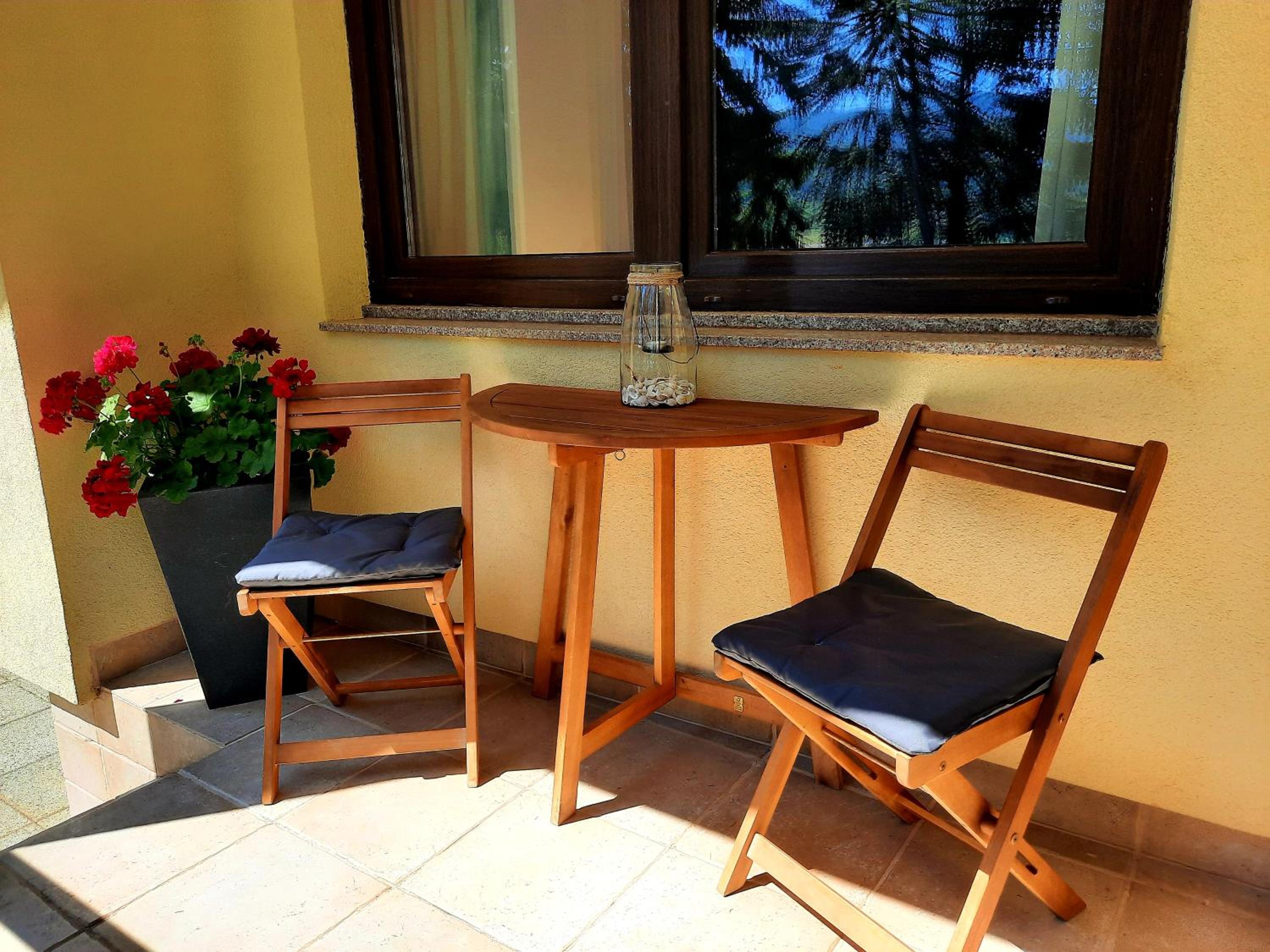 Apartment with Lake View - Photo 20