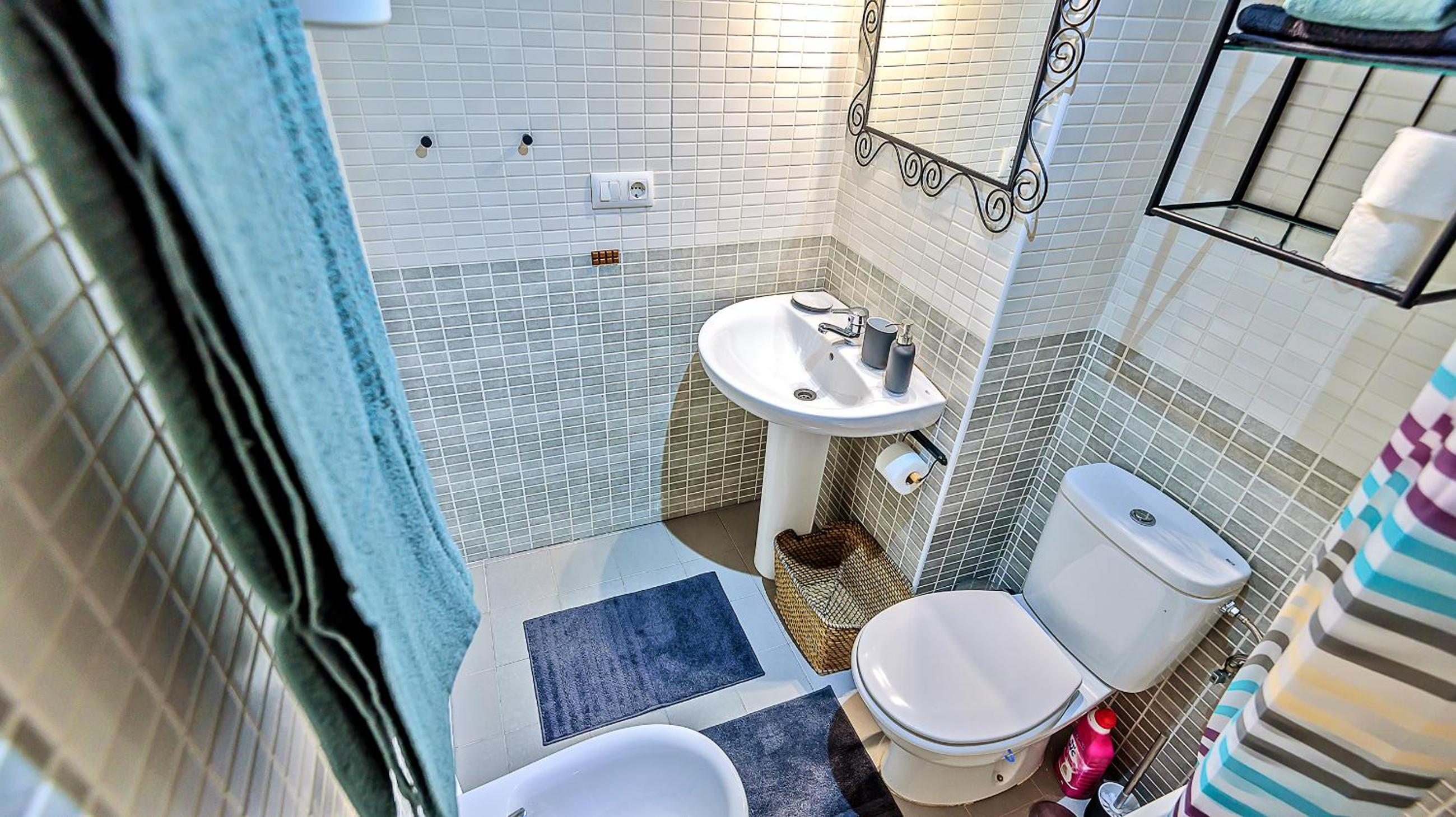 Two-Bedroom Apartment - Photo 19