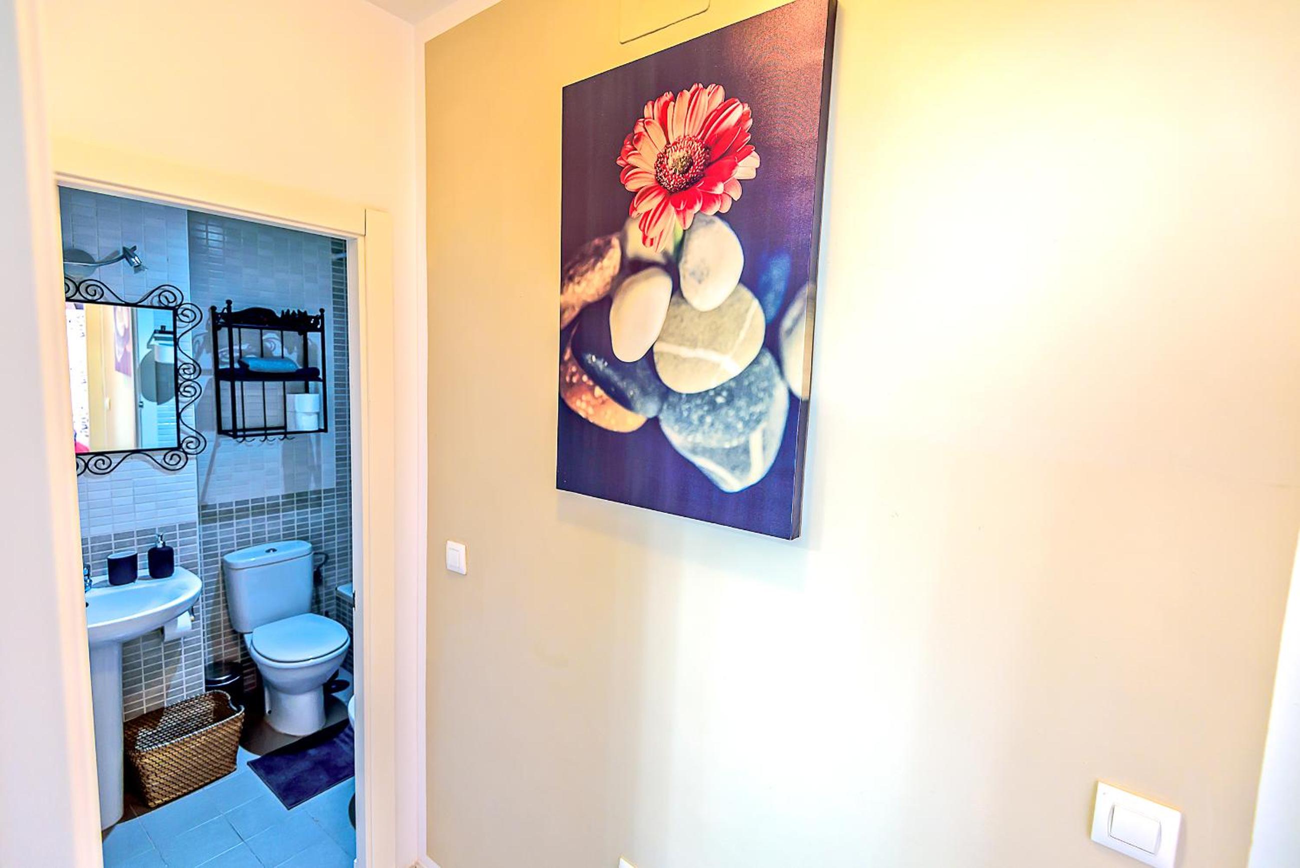 Two-Bedroom Apartment - Photo 20