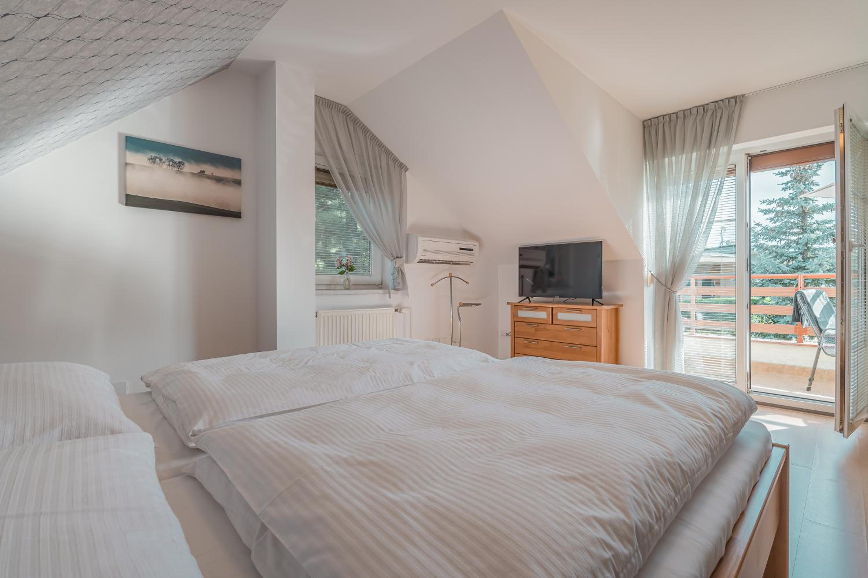 Double Room With Balcony photo 3