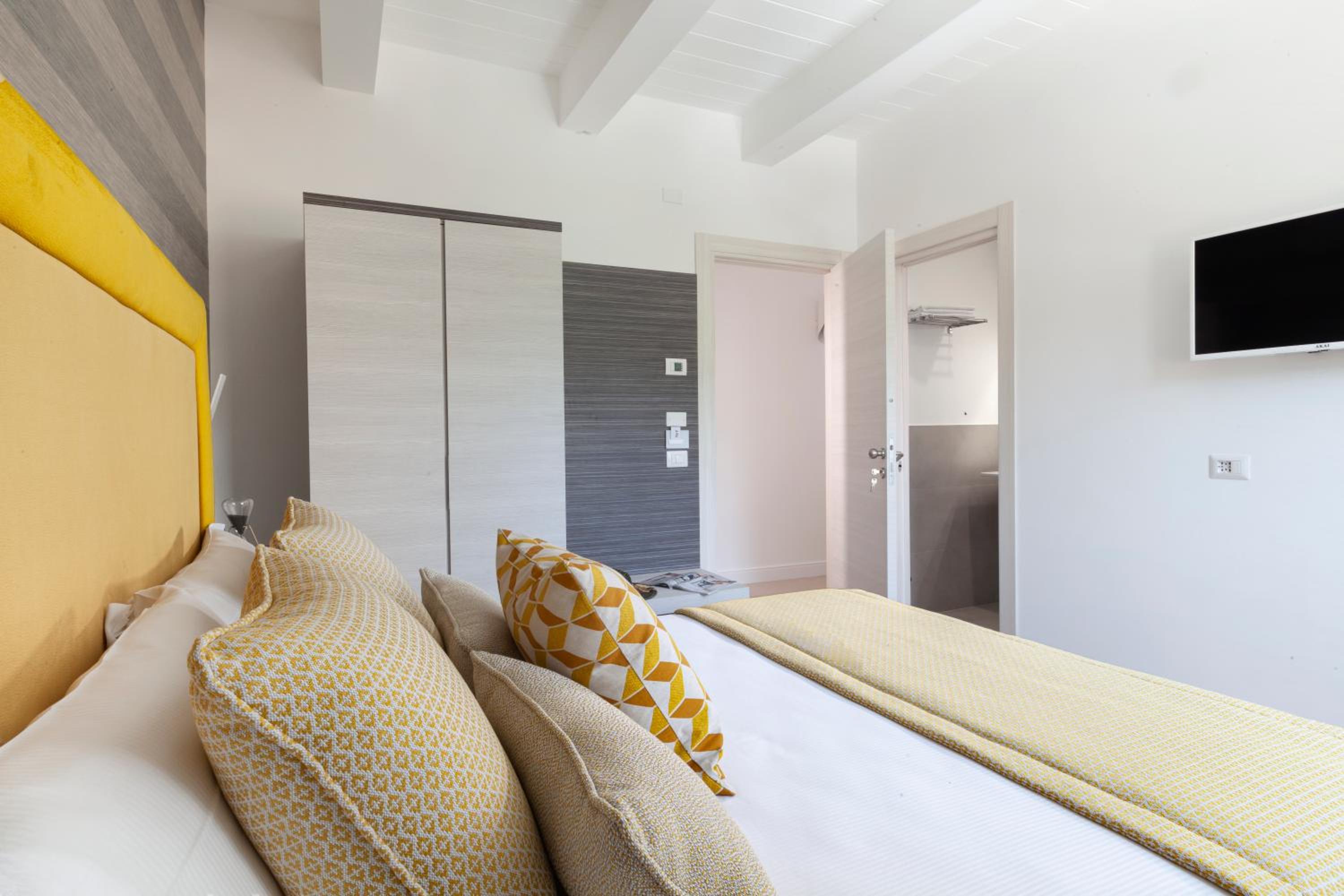 Superior Double Room - Photo 4