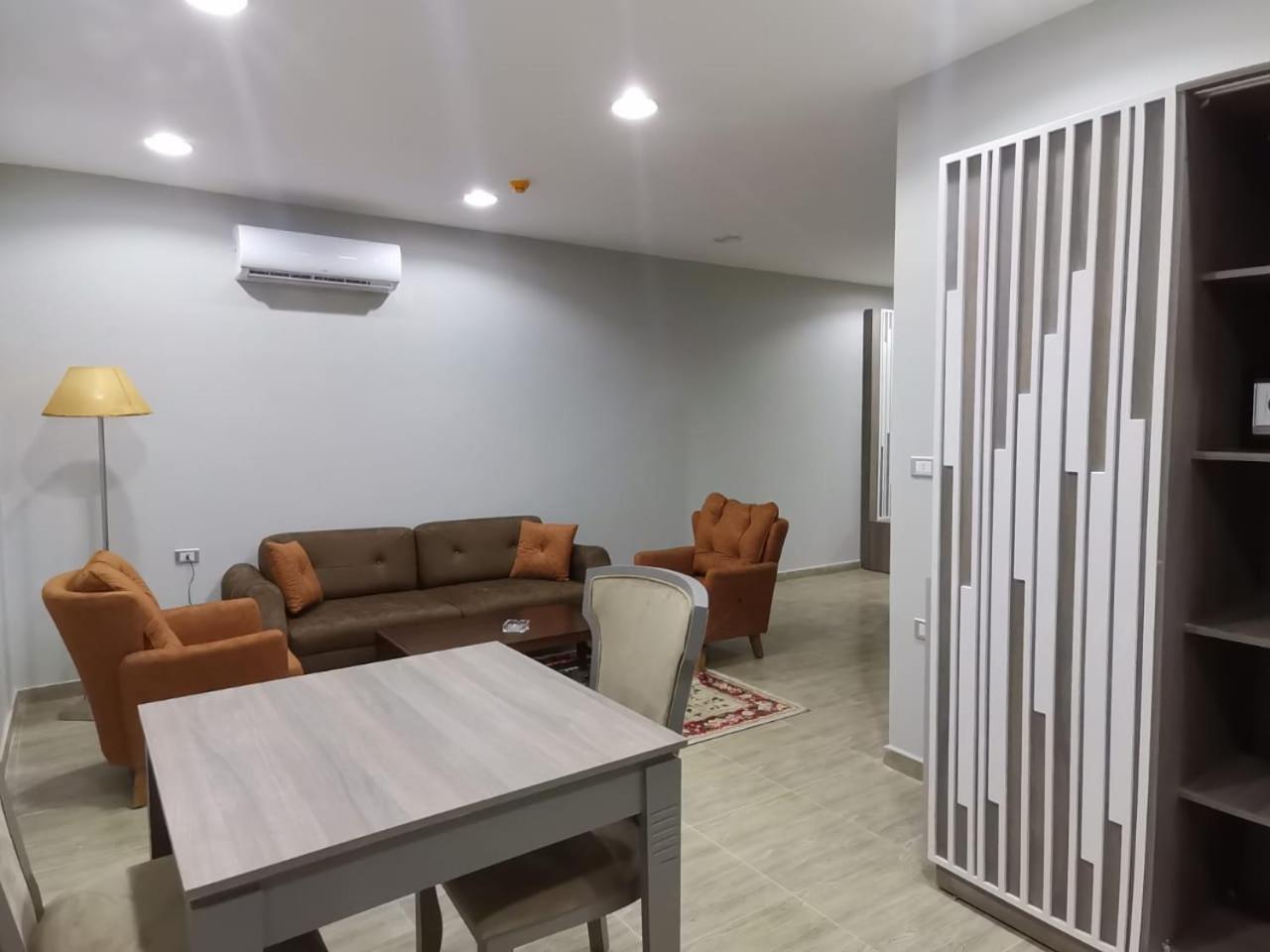 Triple Room with City View