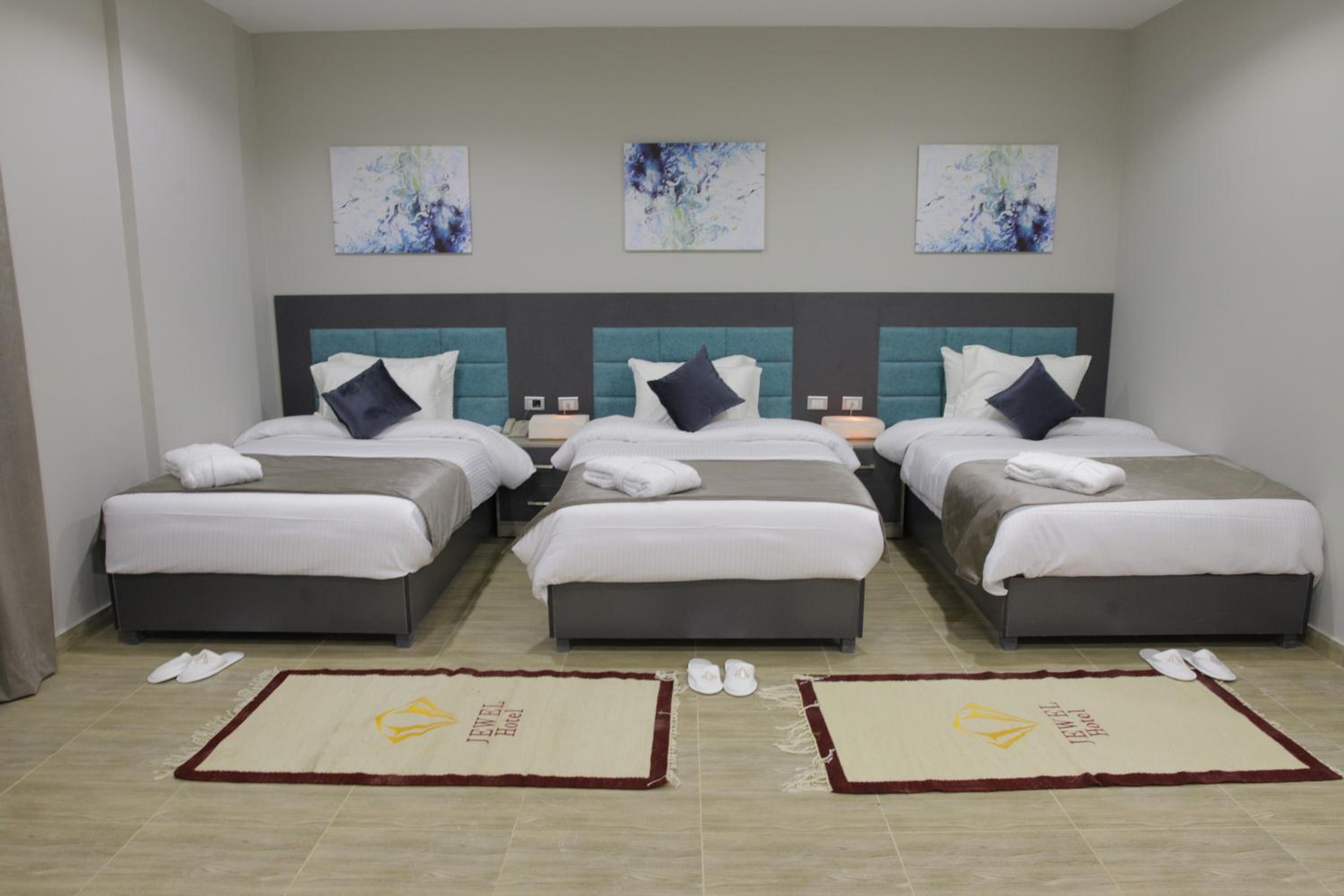 Triple Room with City View