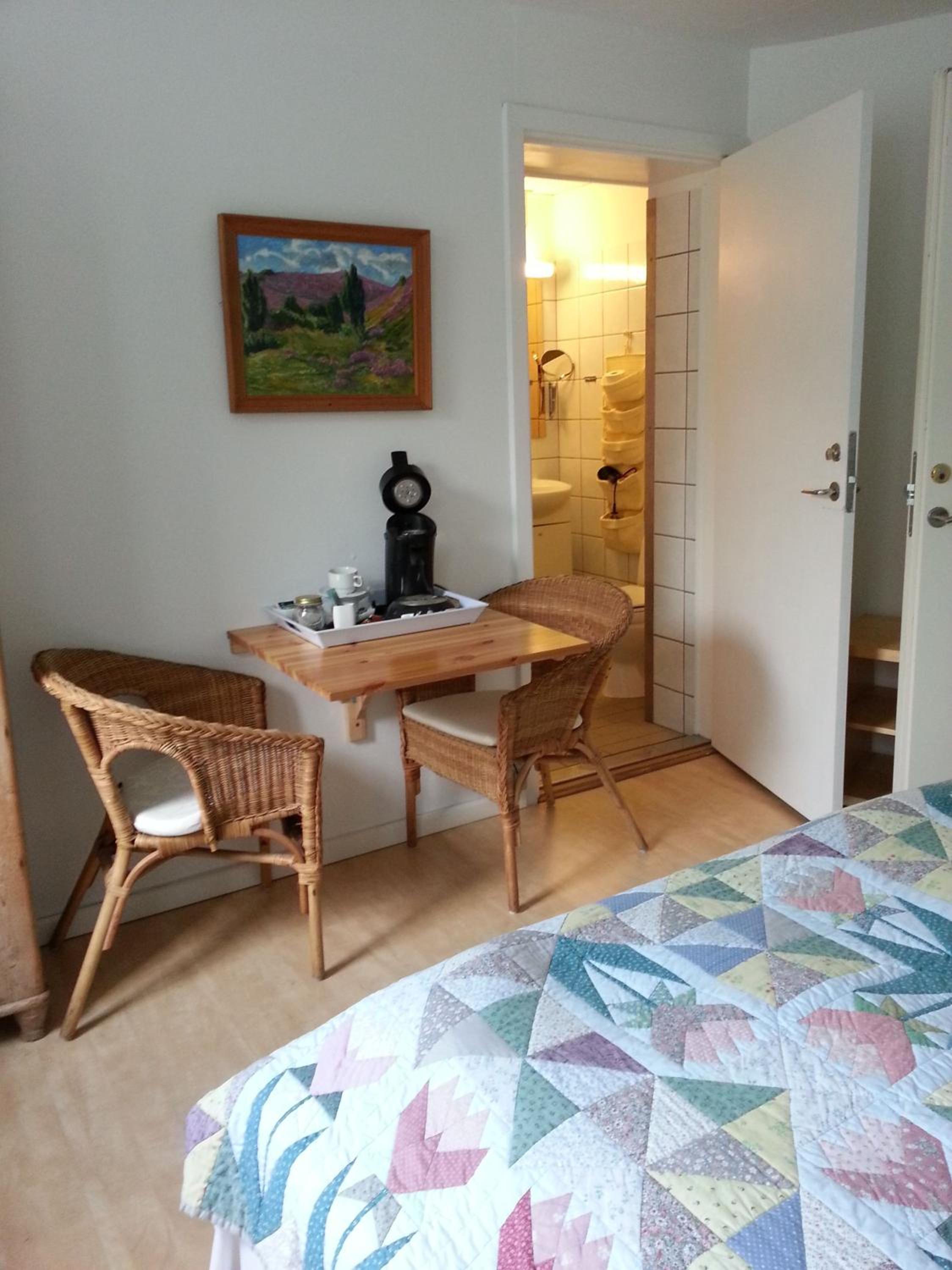 Double Room with Private Bathroom photo 1
