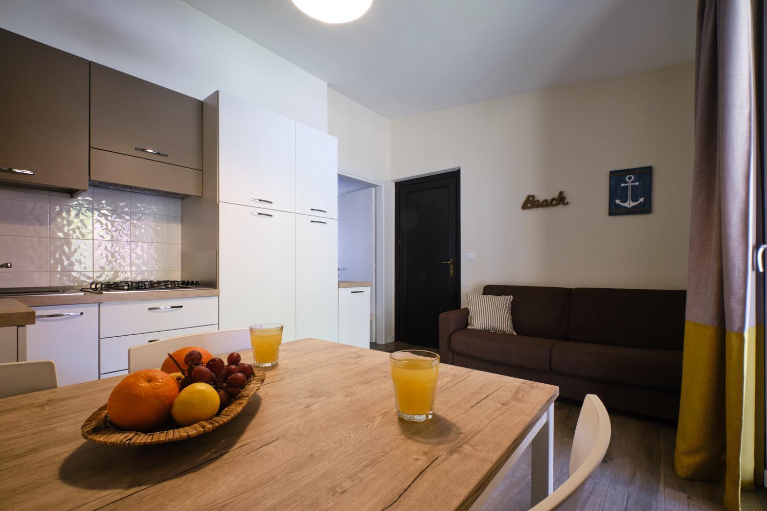 Superior One-Bedroom Apartment - Photo 3