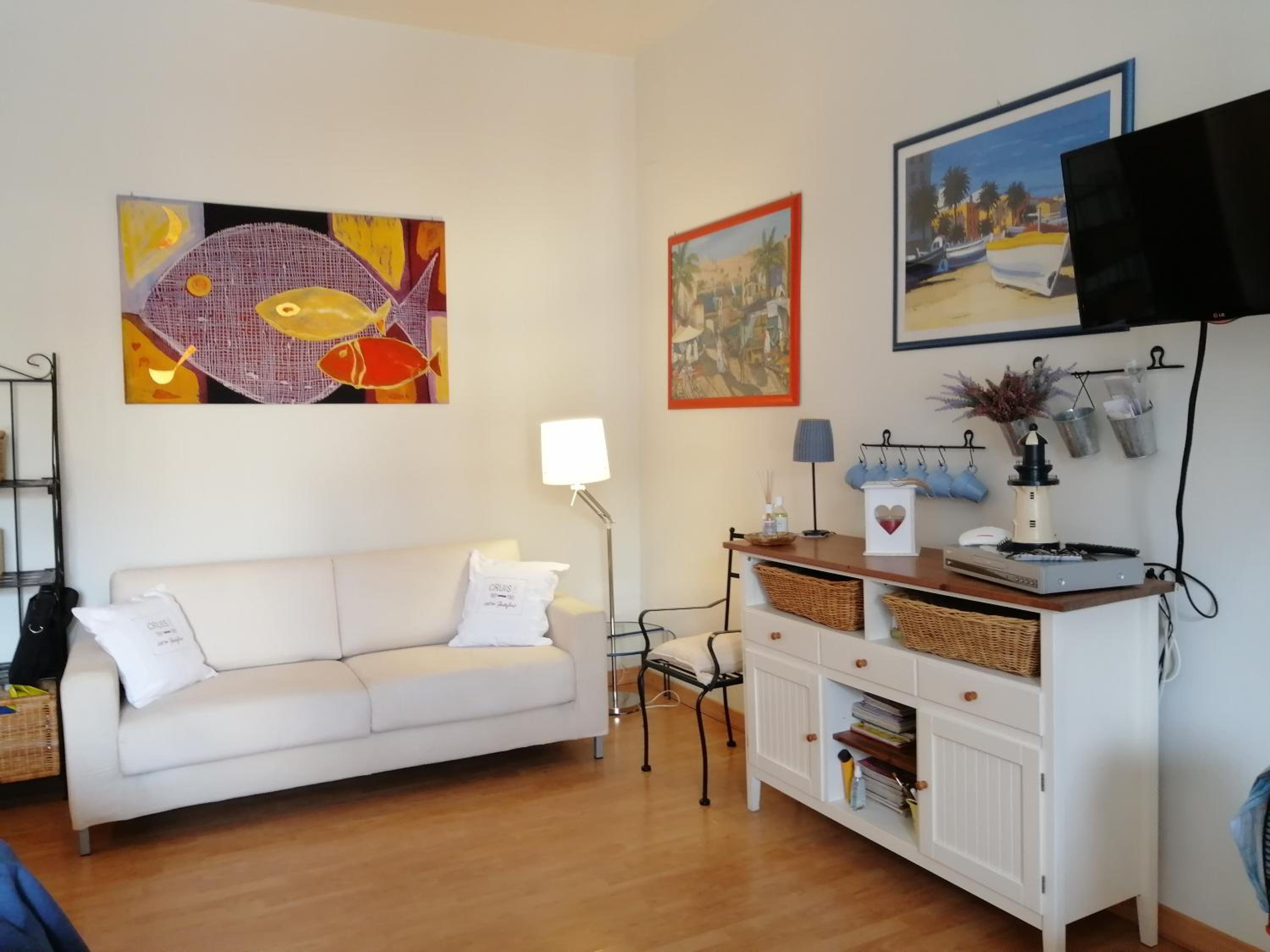 Studio Apartment
