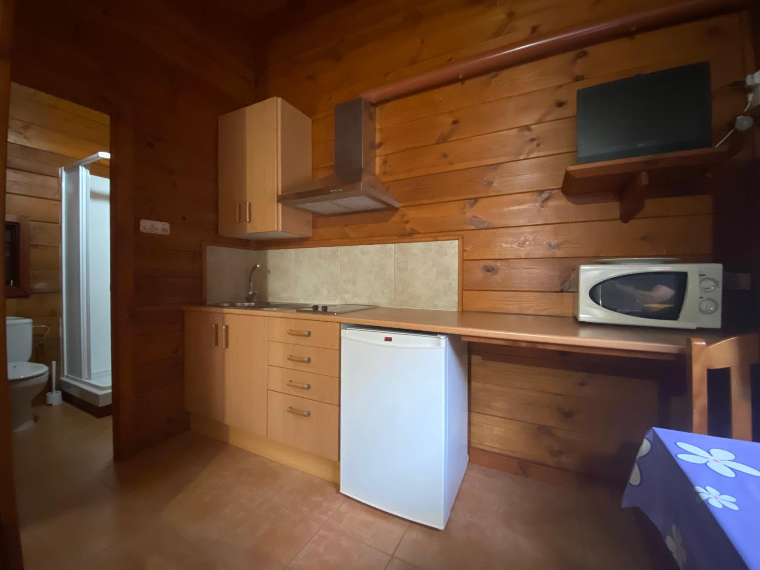 One-Bedroom Bungalow (2 Adults + 1 Child) photo 3