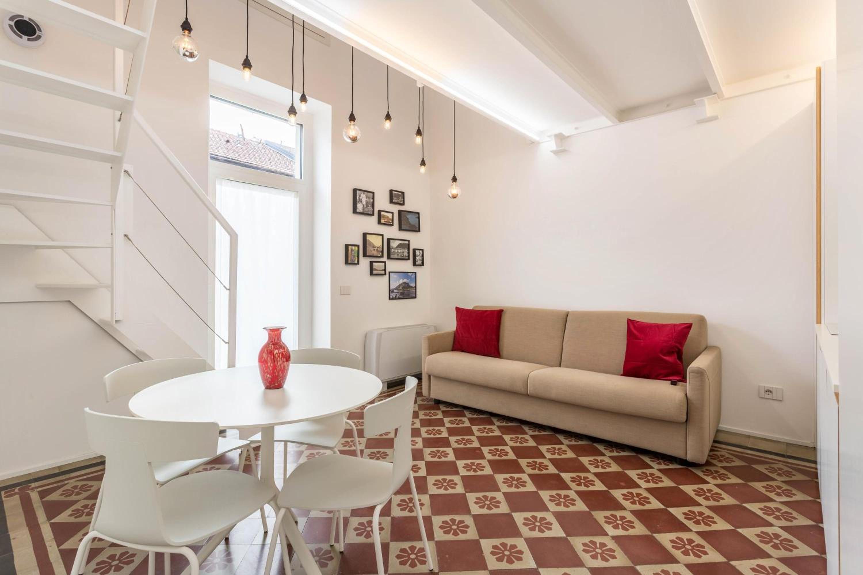 Superior One-Bedroom Apartment with Balcony